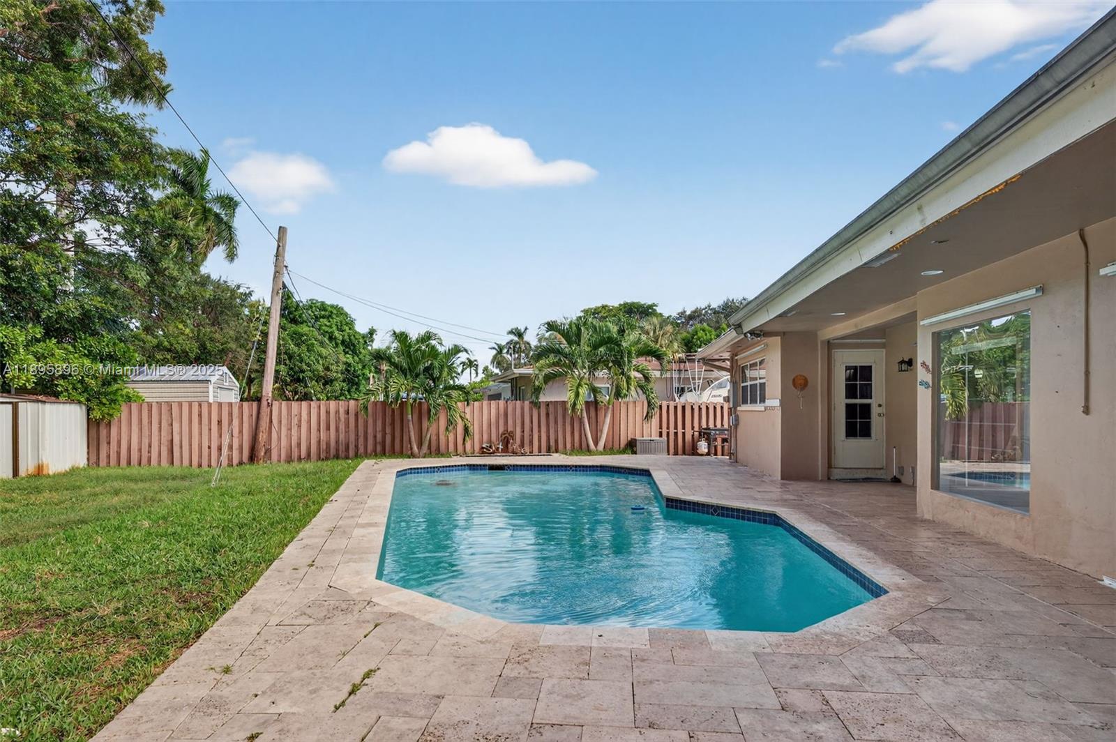 801 Holly Ln, Plantation