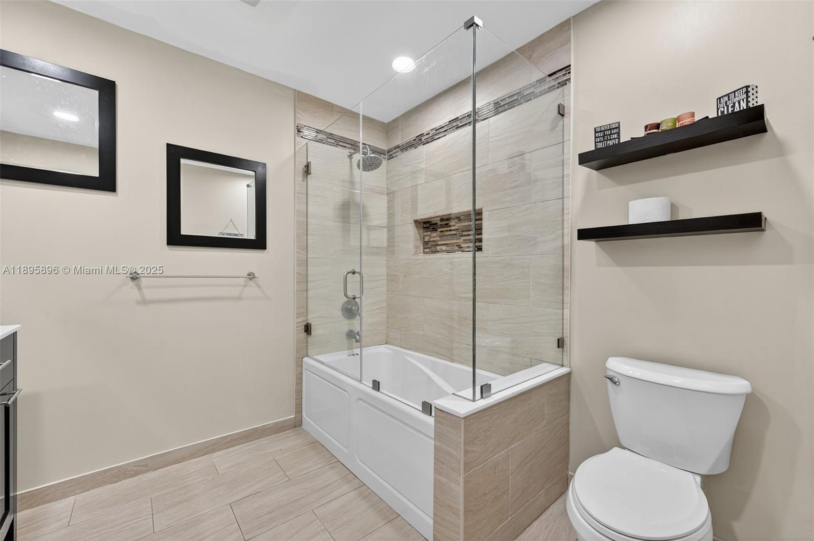 801 Holly Ln, Plantation