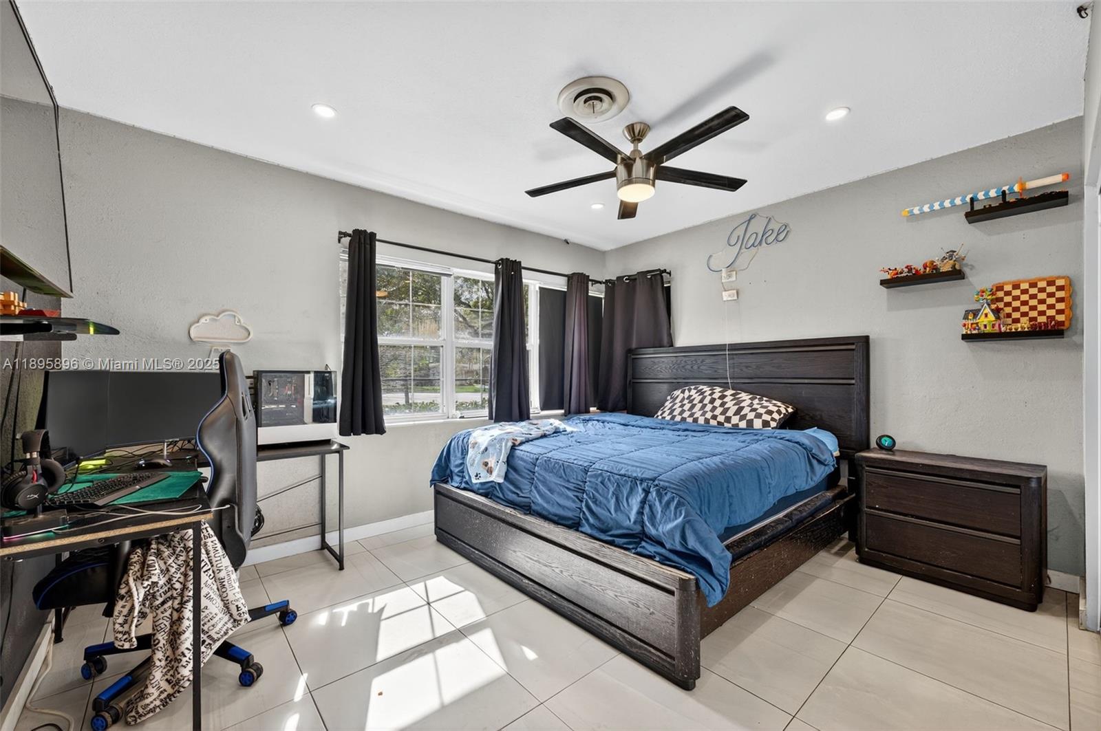 801 Holly Ln, Plantation