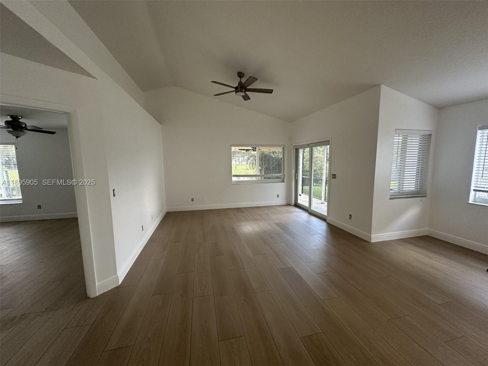 2917 Myrtle Oak Cir, Davie