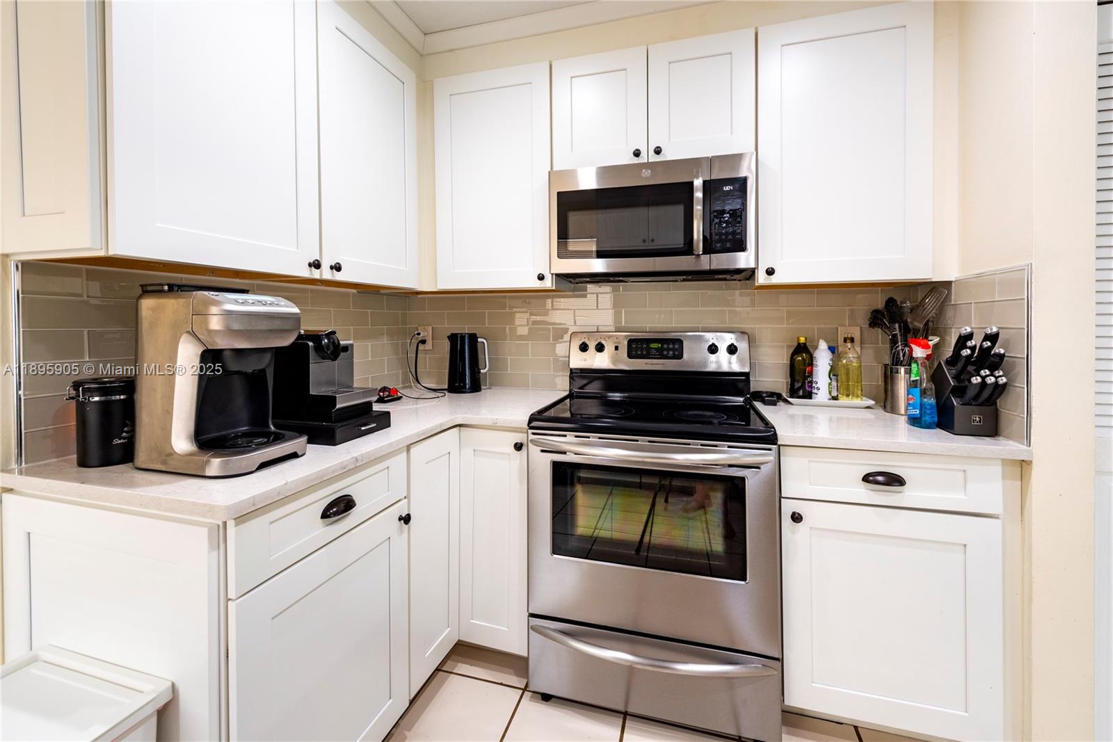 2917 Myrtle Oak Cir, Davie