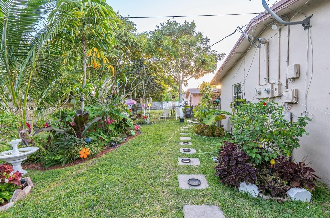 324 NE 44th St # 324