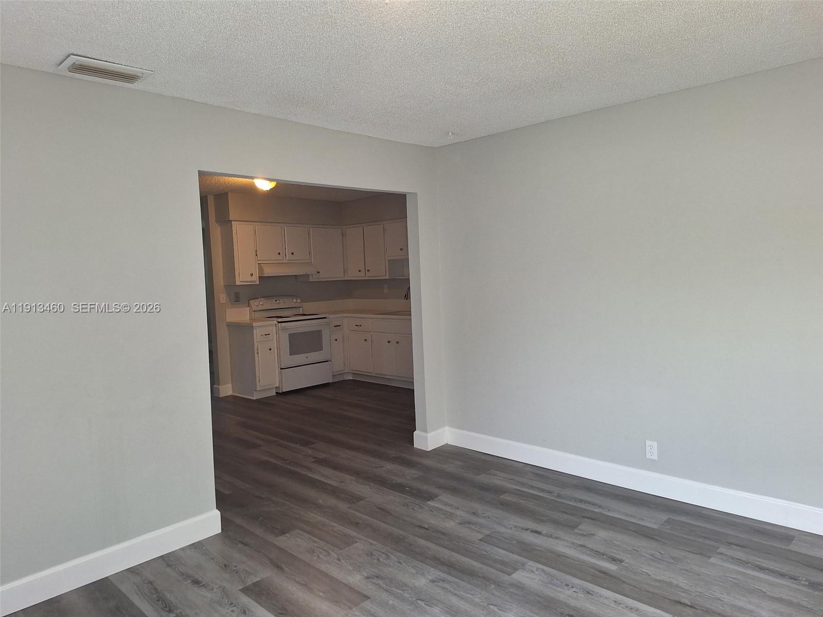 324 NE 44th St # 324