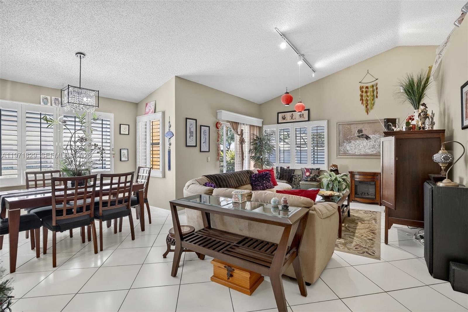 2897 Quail Run Ln