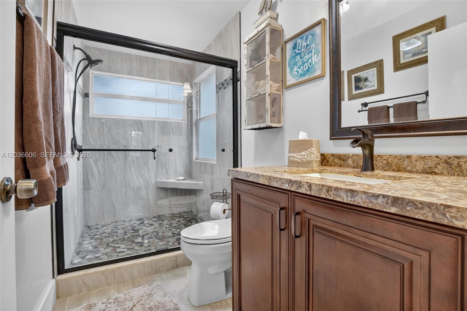 8815 Woodside Ct