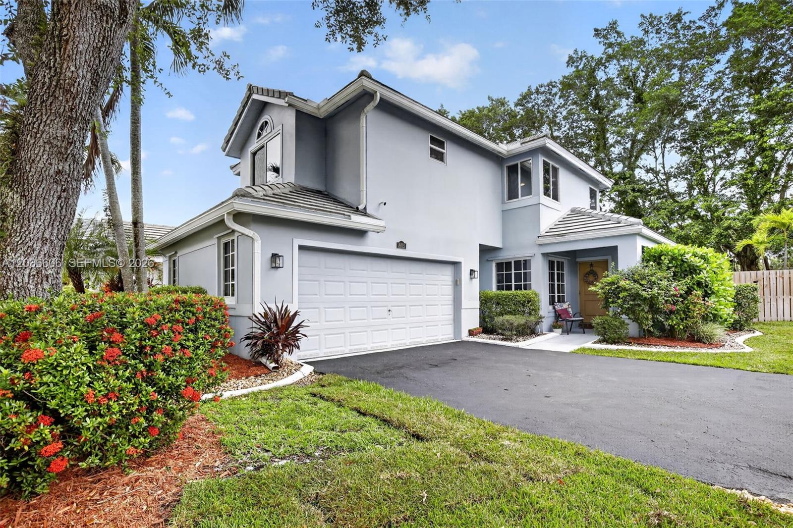 8815 Woodside Ct