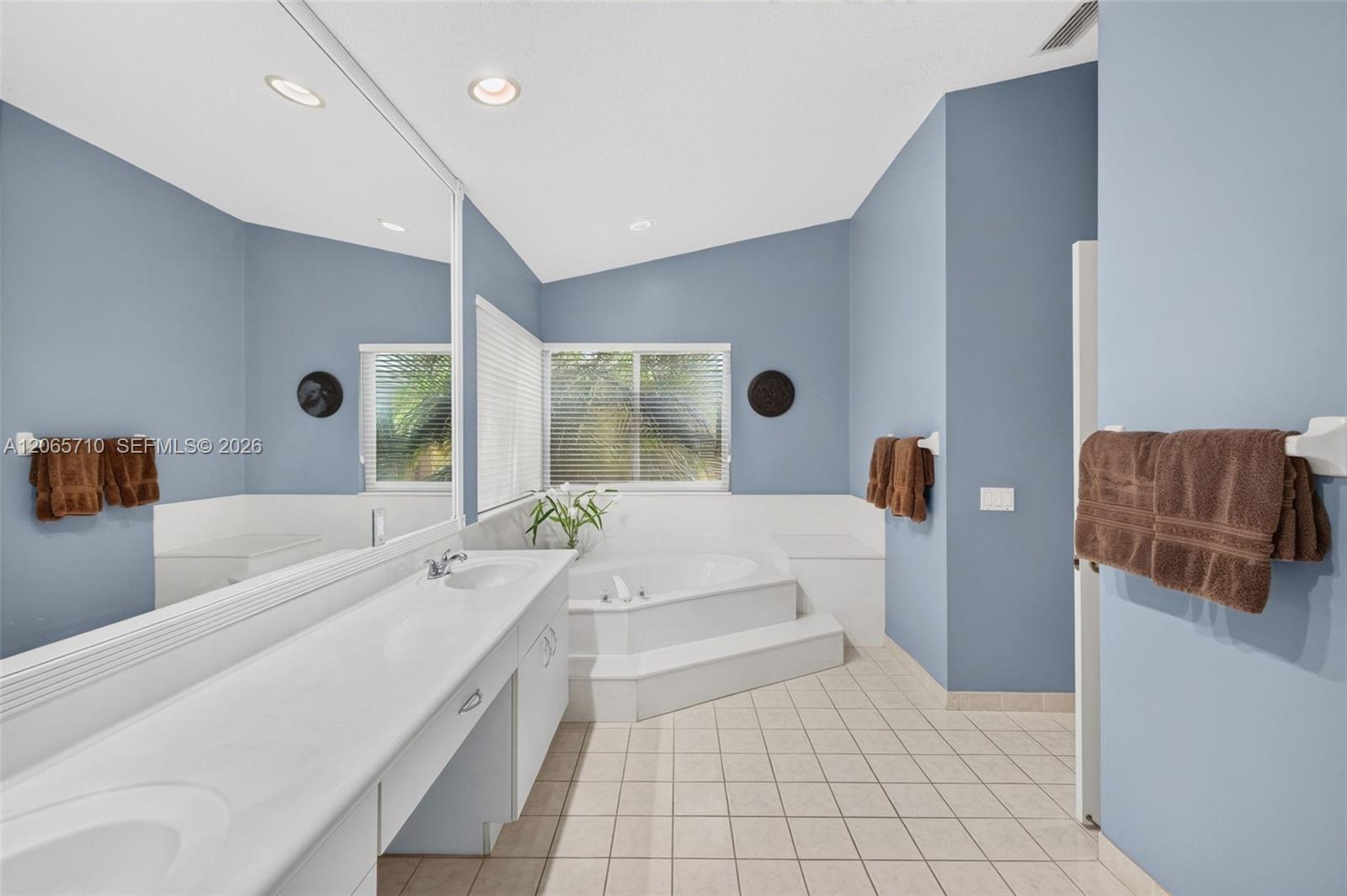 581 NW 110th Ave