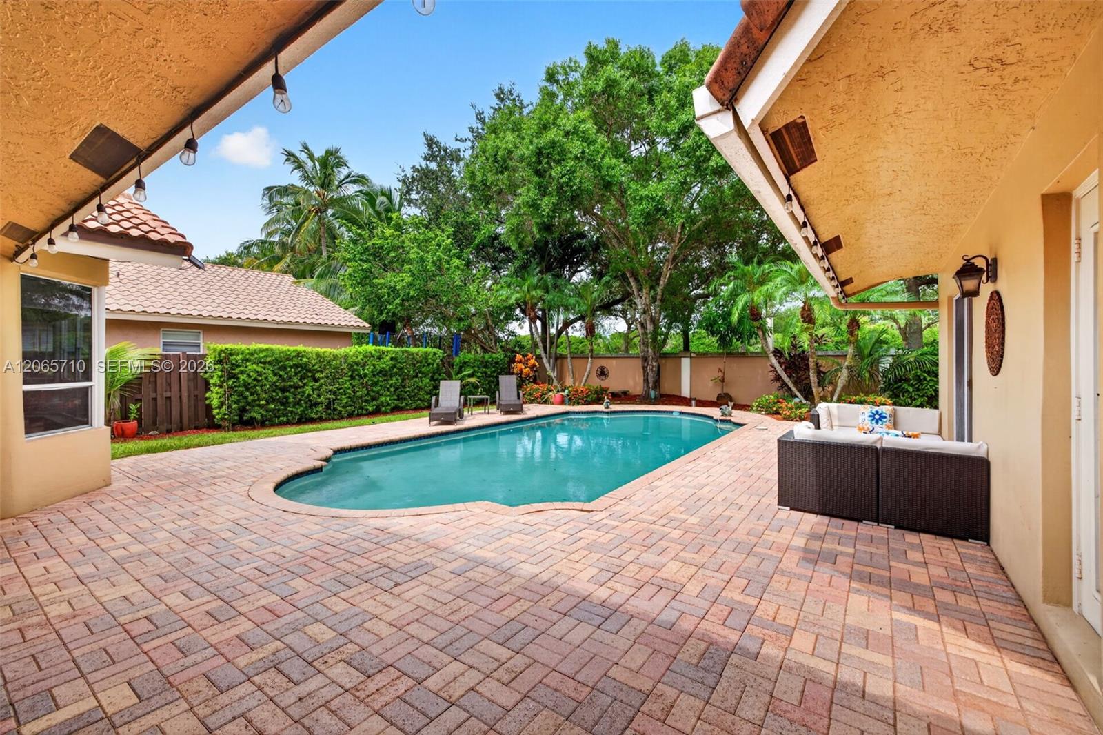 581 NW 110th Ave