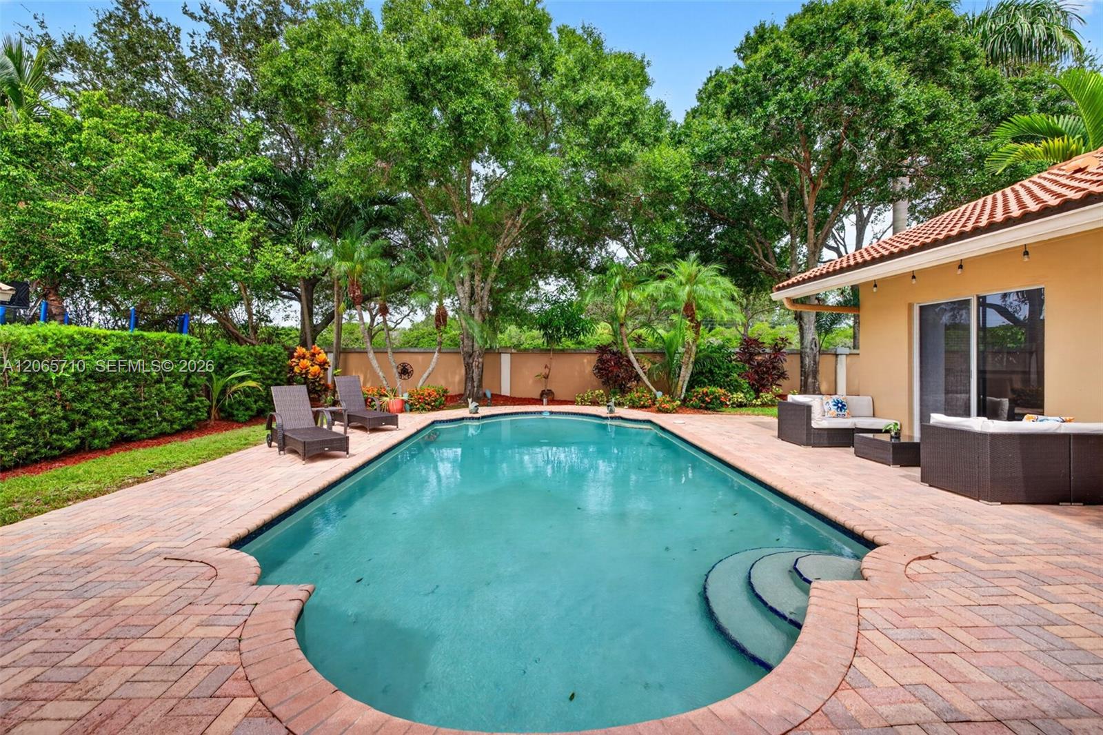 581 NW 110th Ave