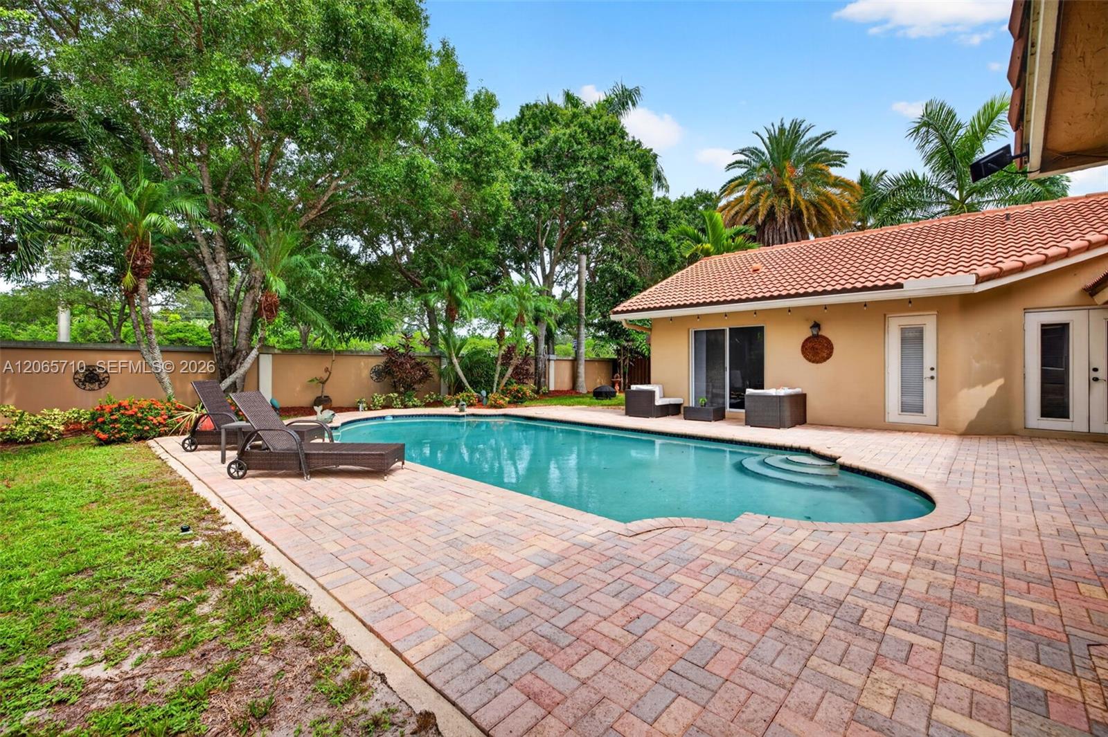 581 NW 110th Ave
