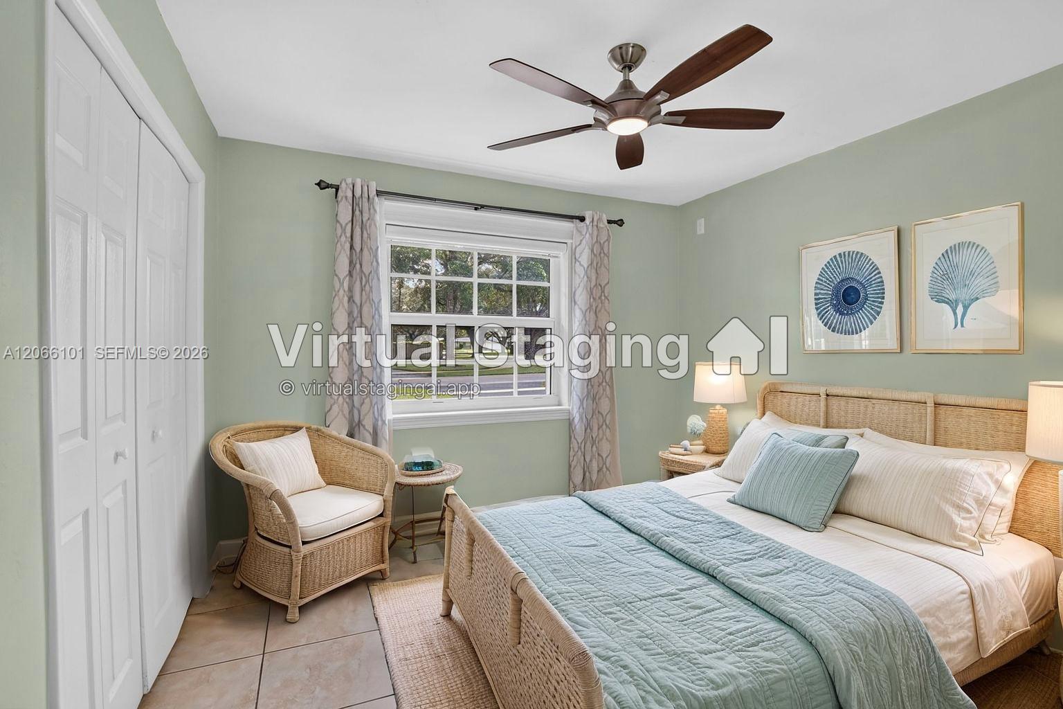 801 Ixora Ln