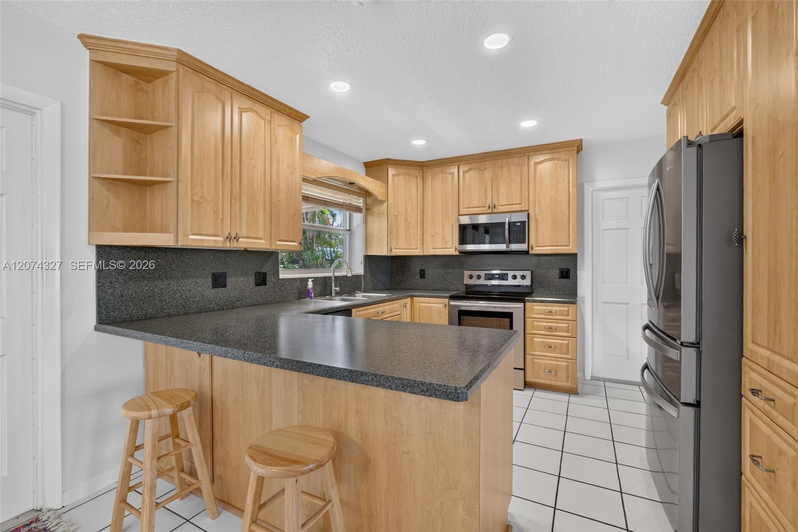 148 SW 126th Ave