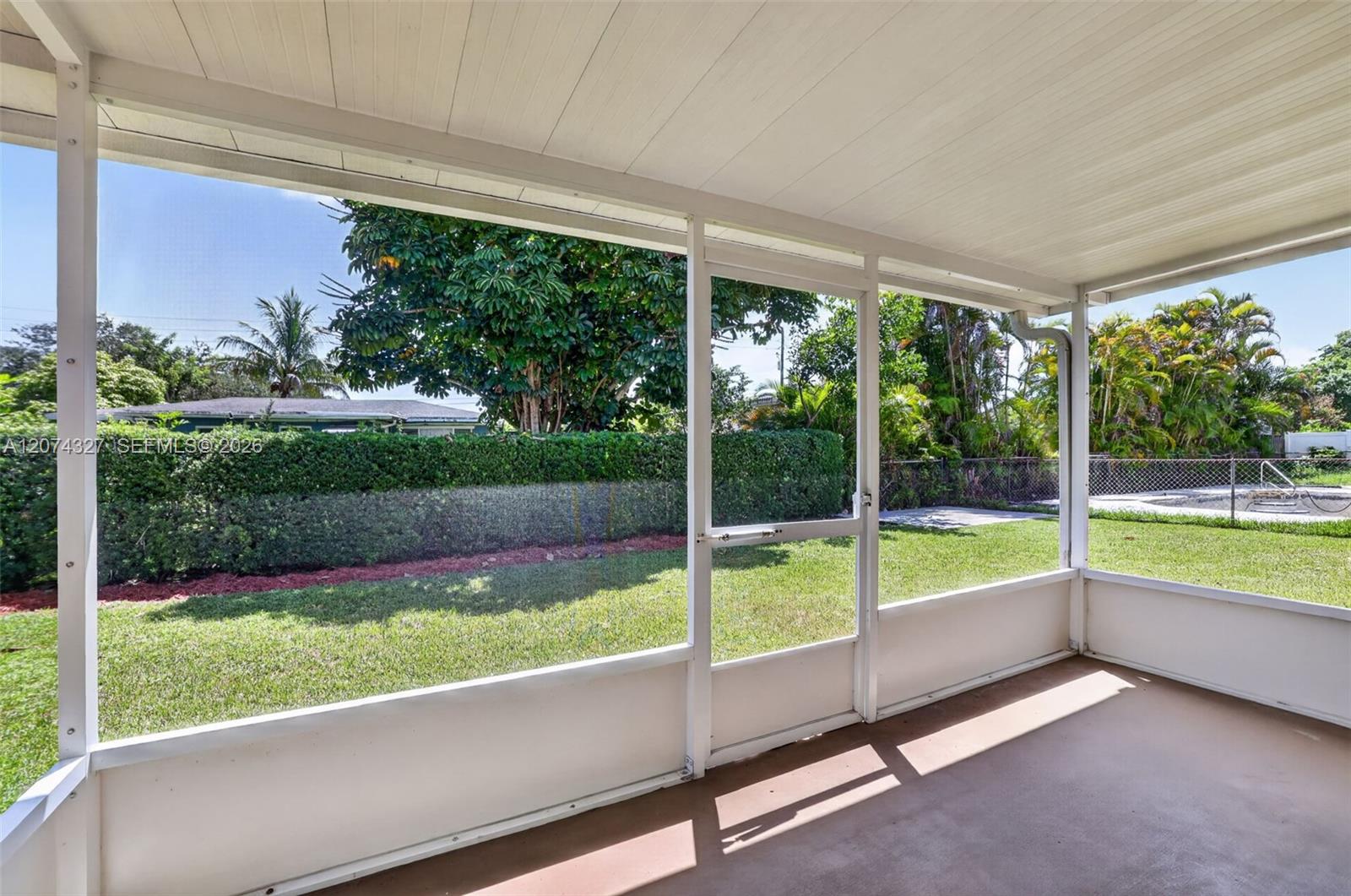 148 SW 126th Ave