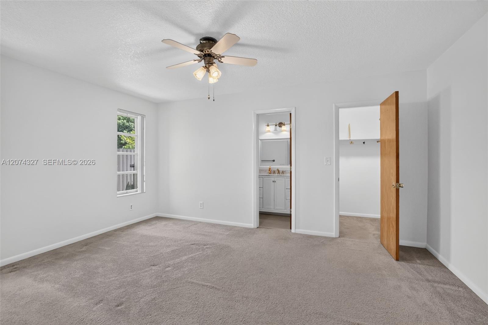 148 SW 126th Ave