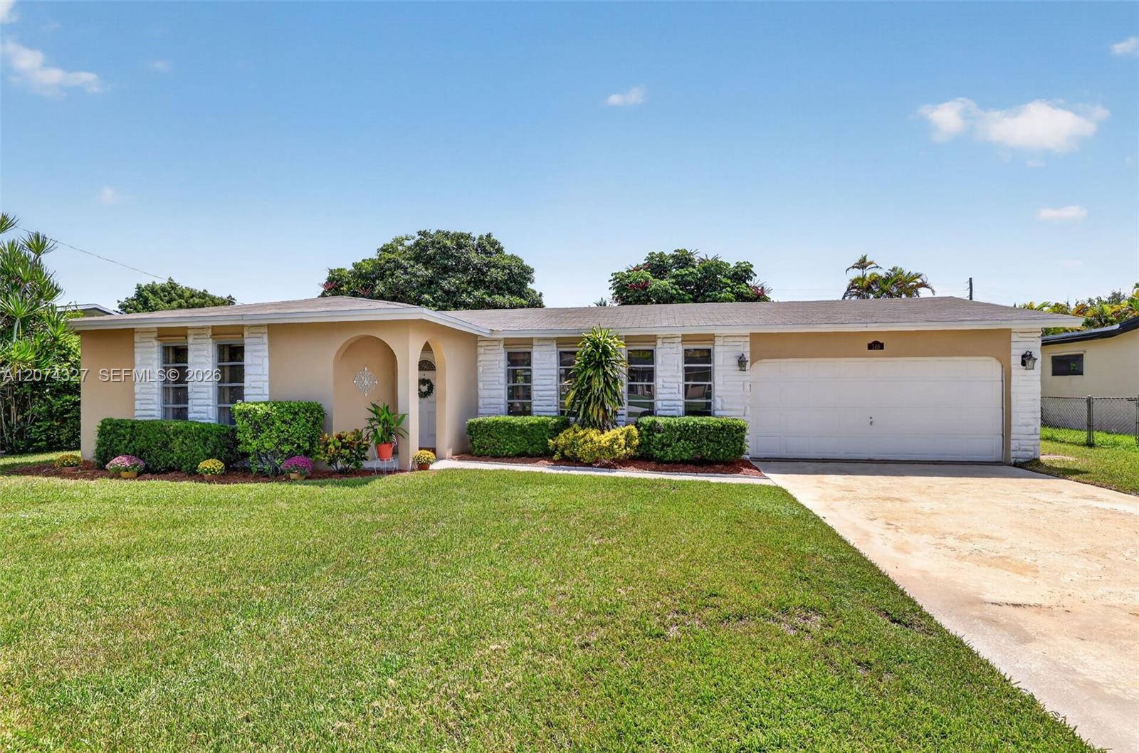 148 SW 126th Ave