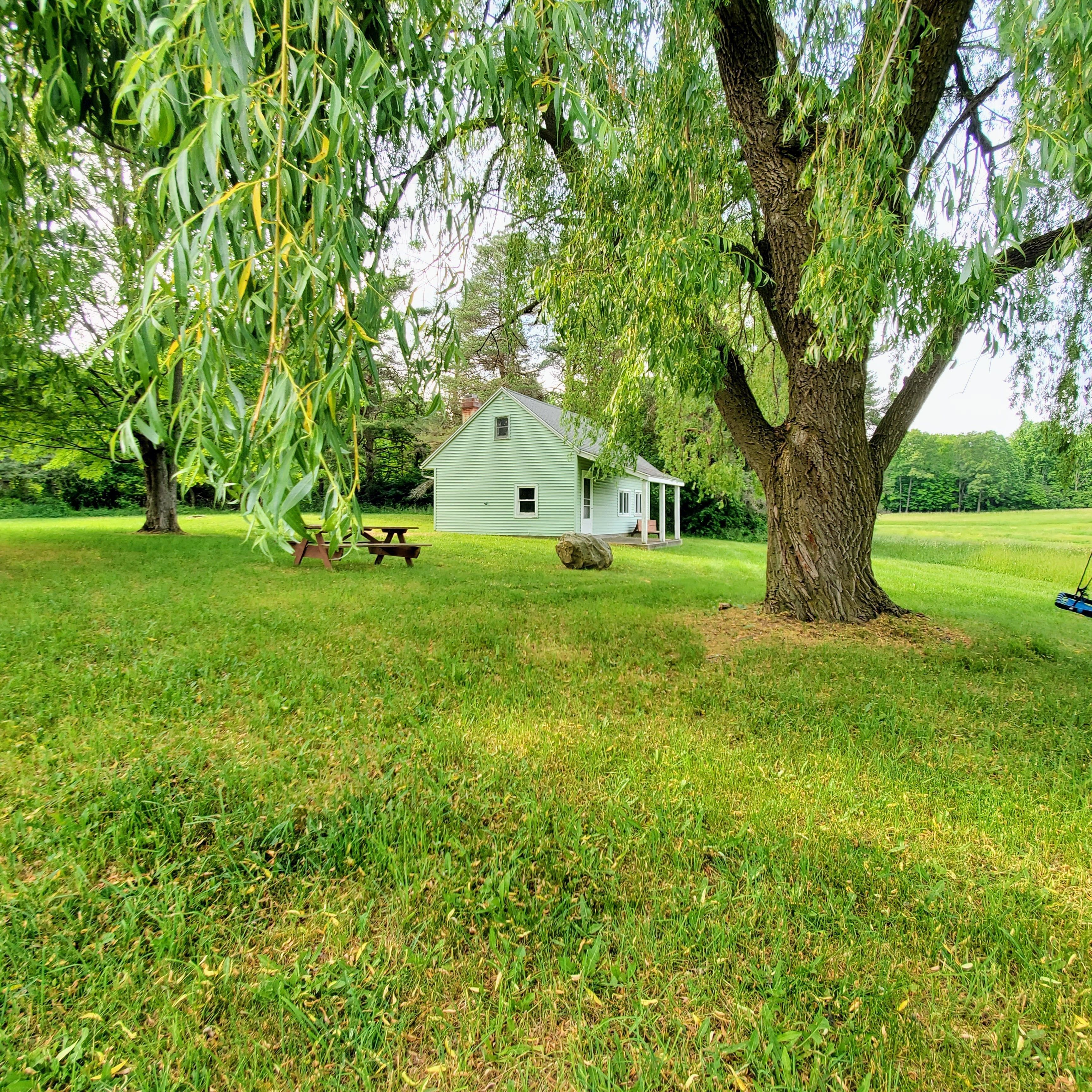 5253 N HENDERSON Road