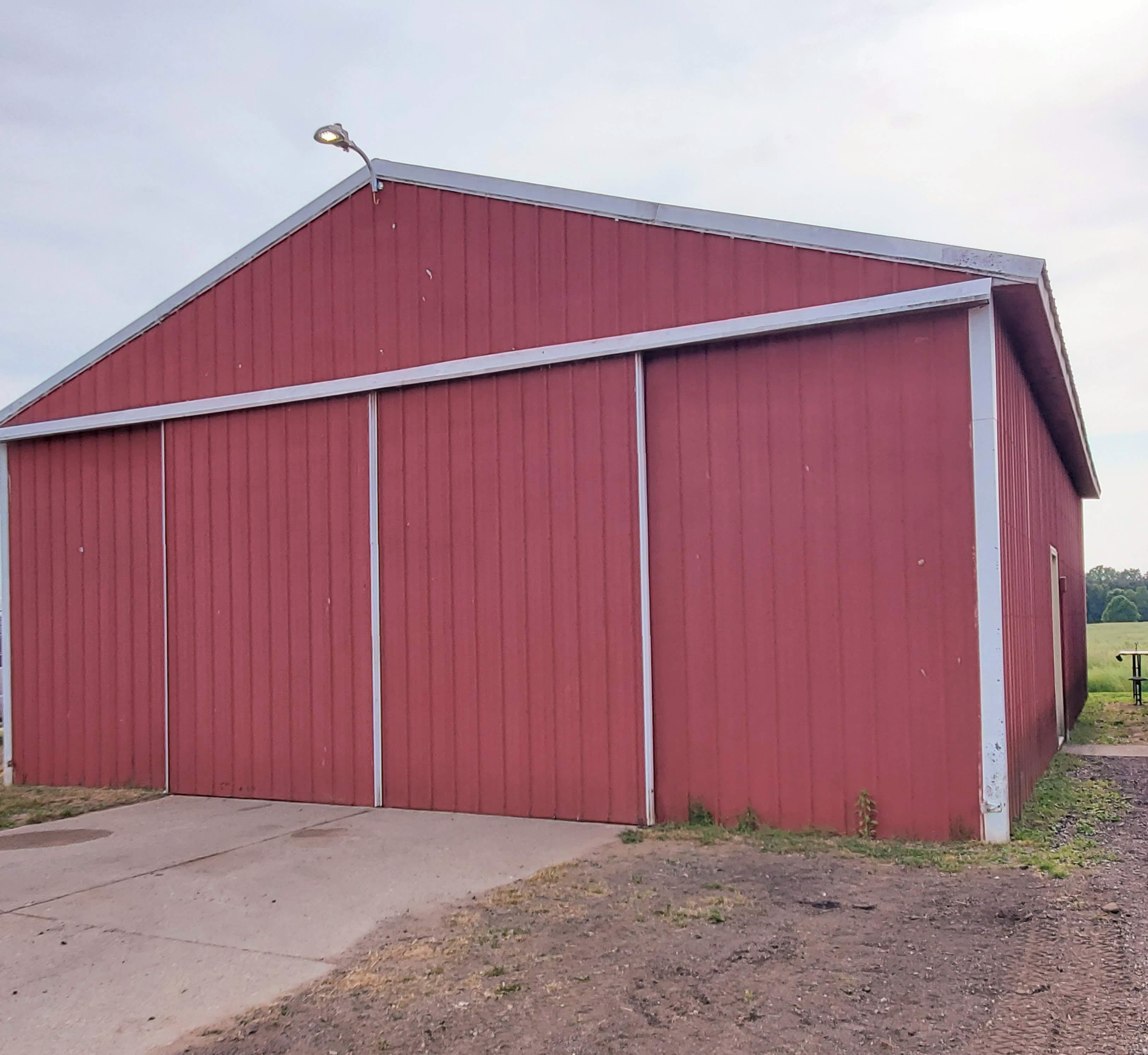 5253 N HENDERSON Road