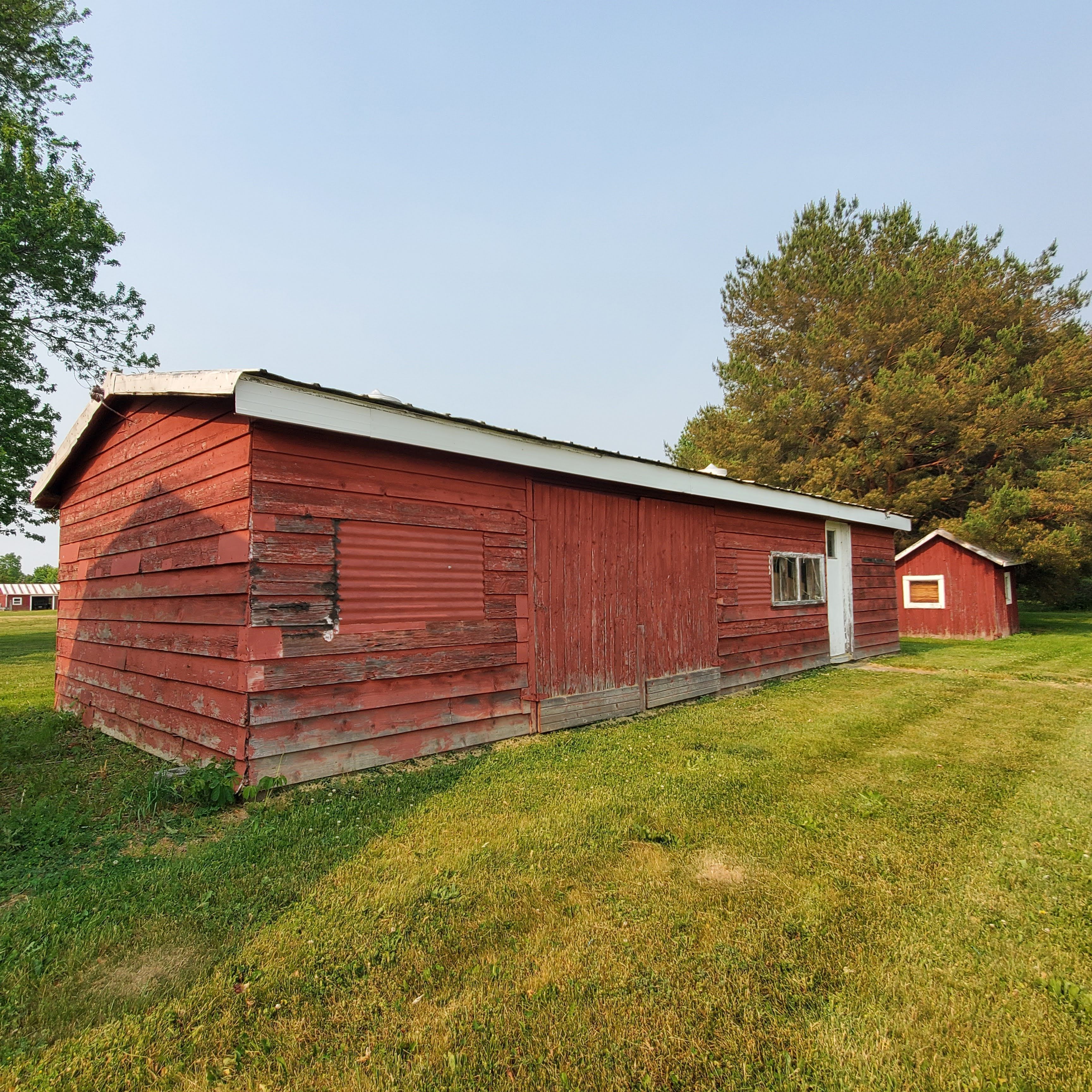 5253 N HENDERSON Road
