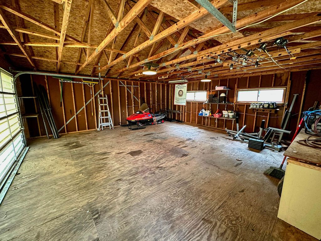 9289 Farrand Road