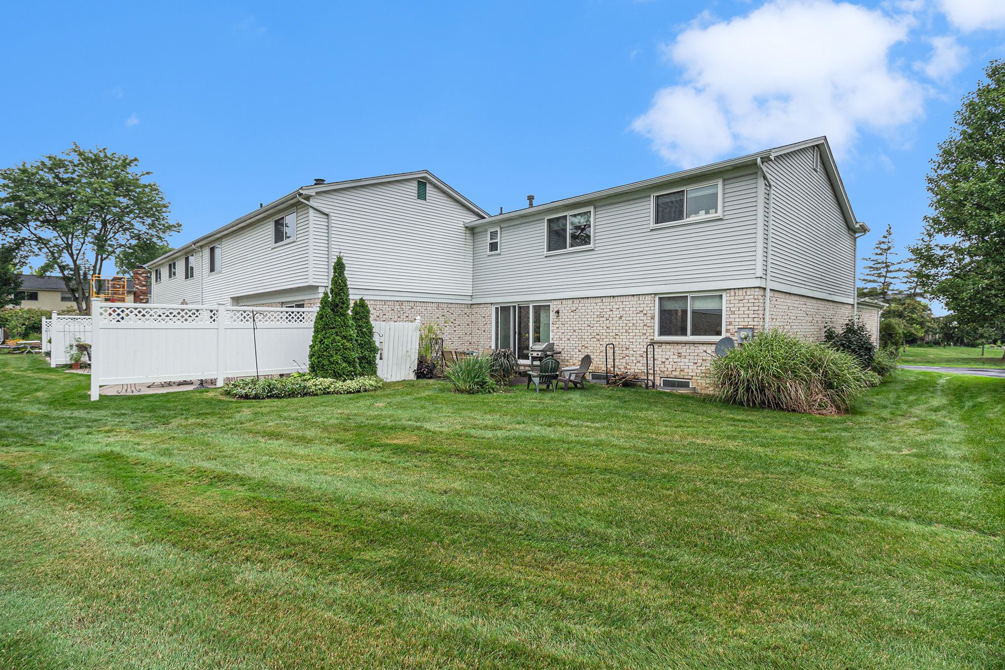 13041 LOCKMOOR Drive