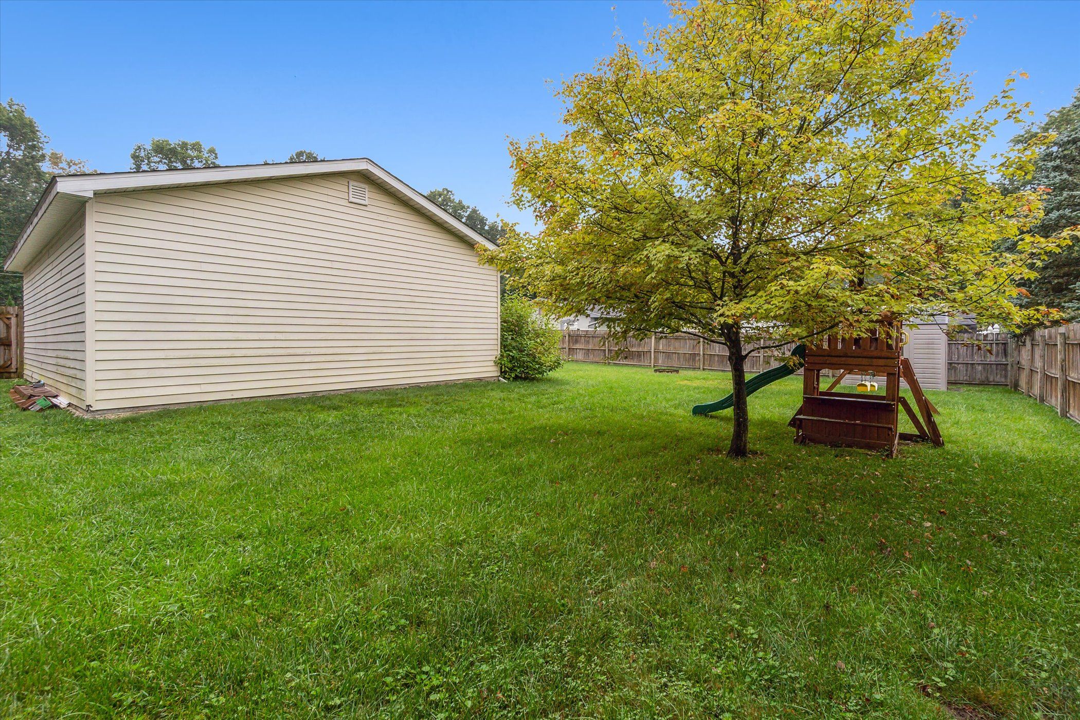 7201 Schoolcraft Drive