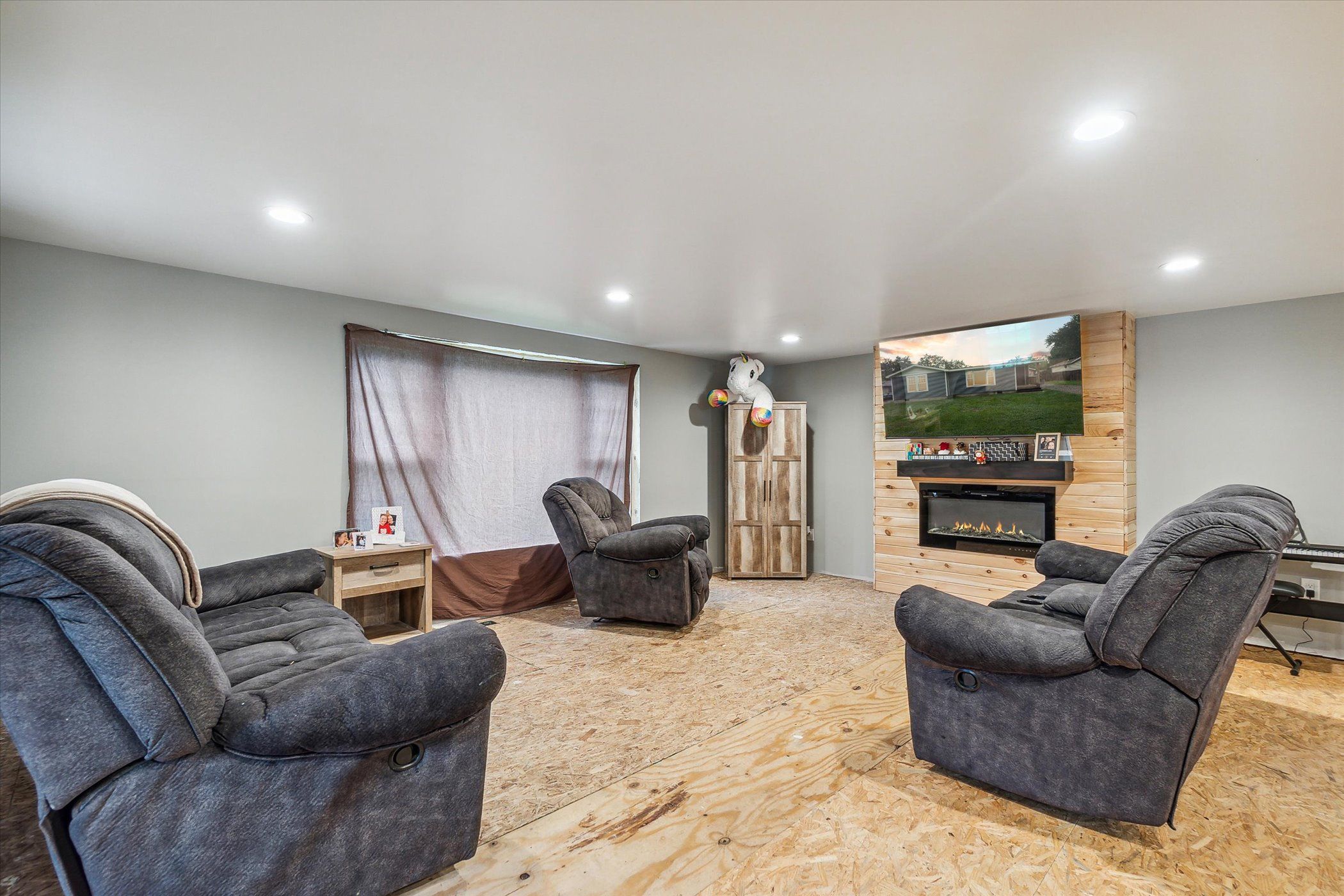 7201 Schoolcraft Drive
