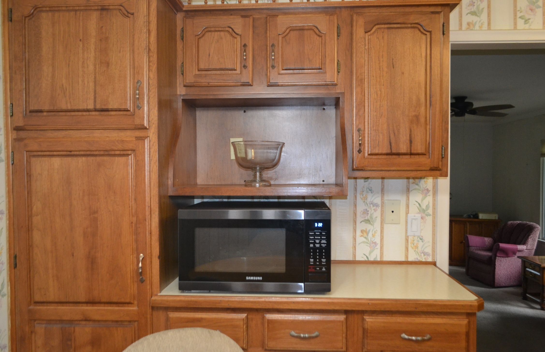 2114 KINGSWOOD Drive