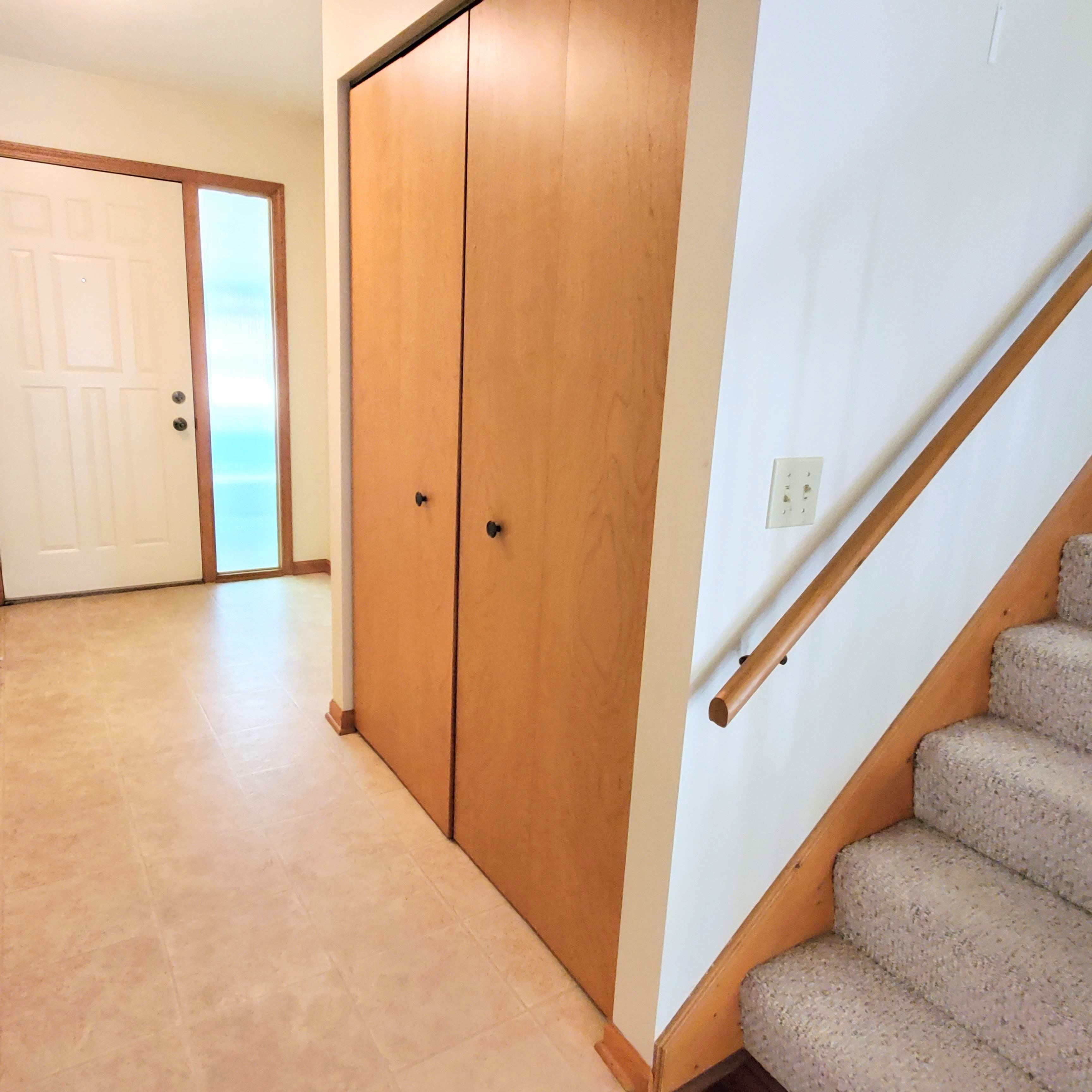 469 GROVELAND Drive
