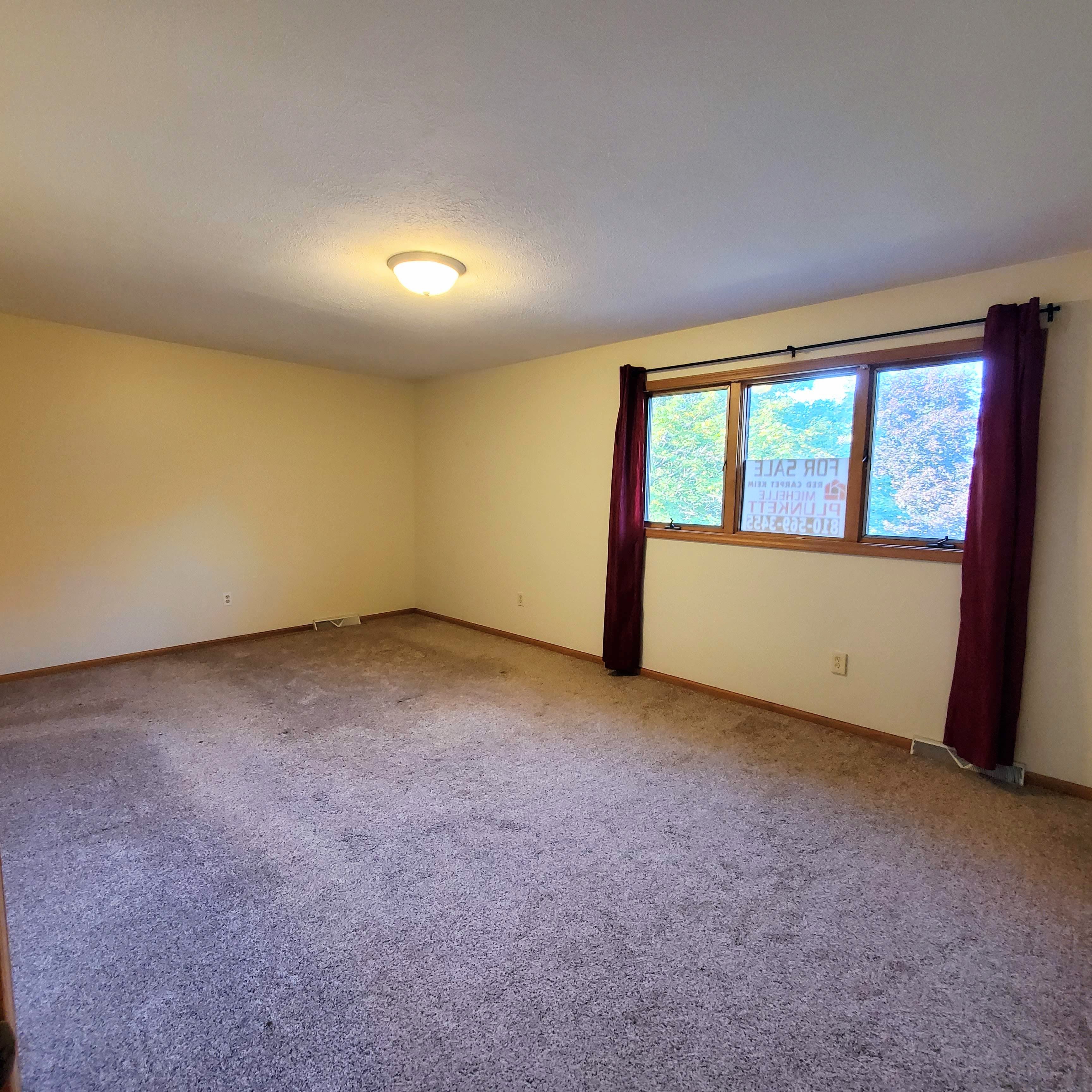 469 GROVELAND Drive