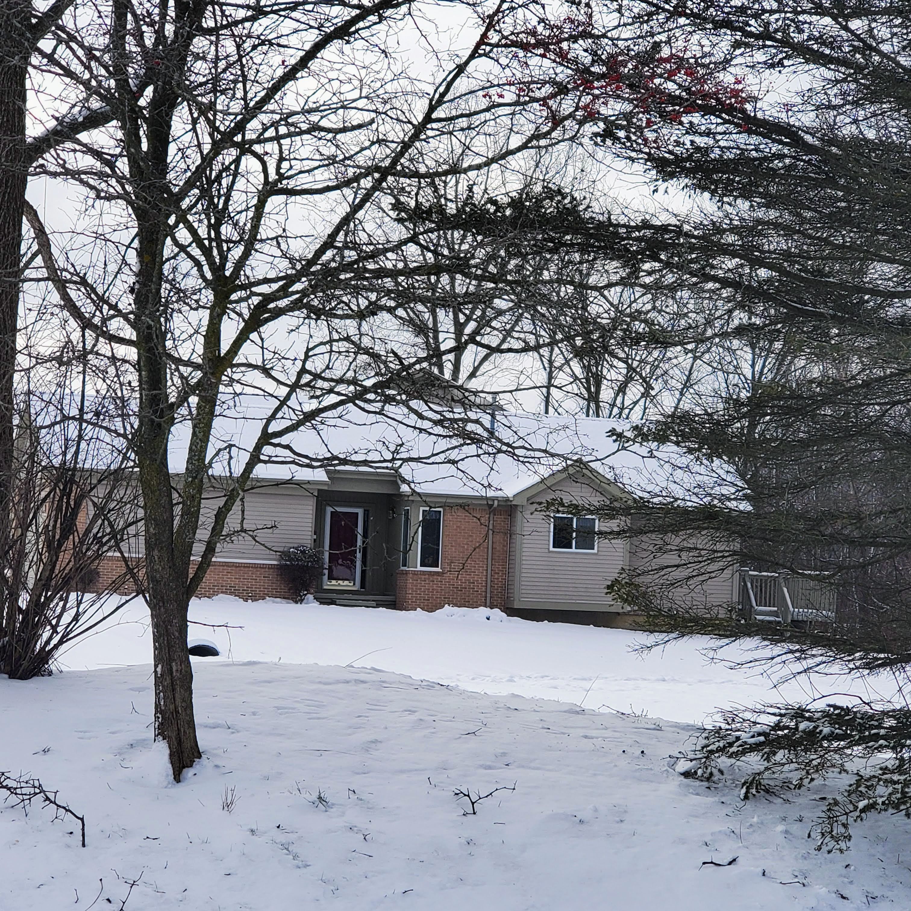 3030 FALCON Drive