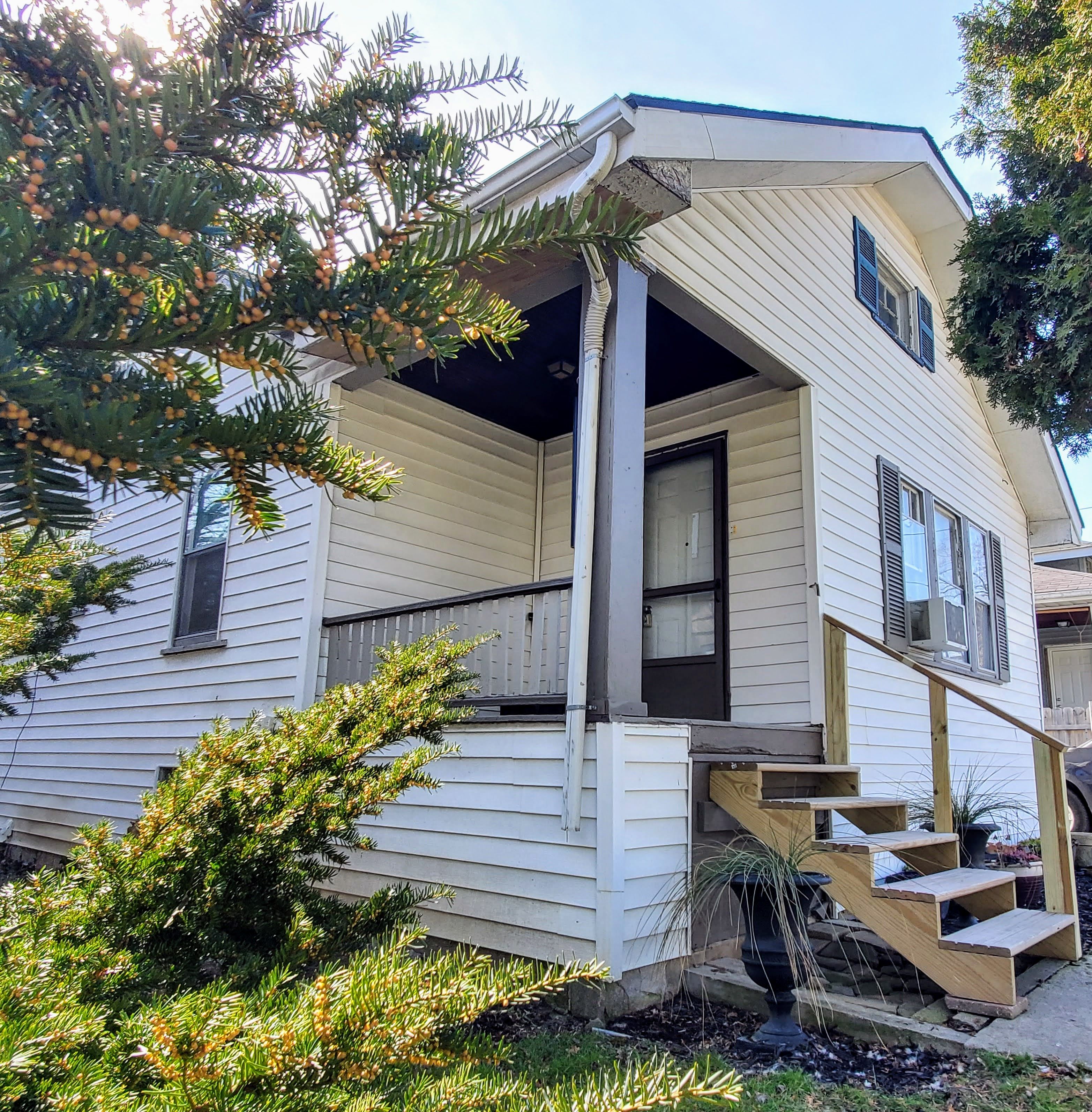 2476 BELLEVUE Street