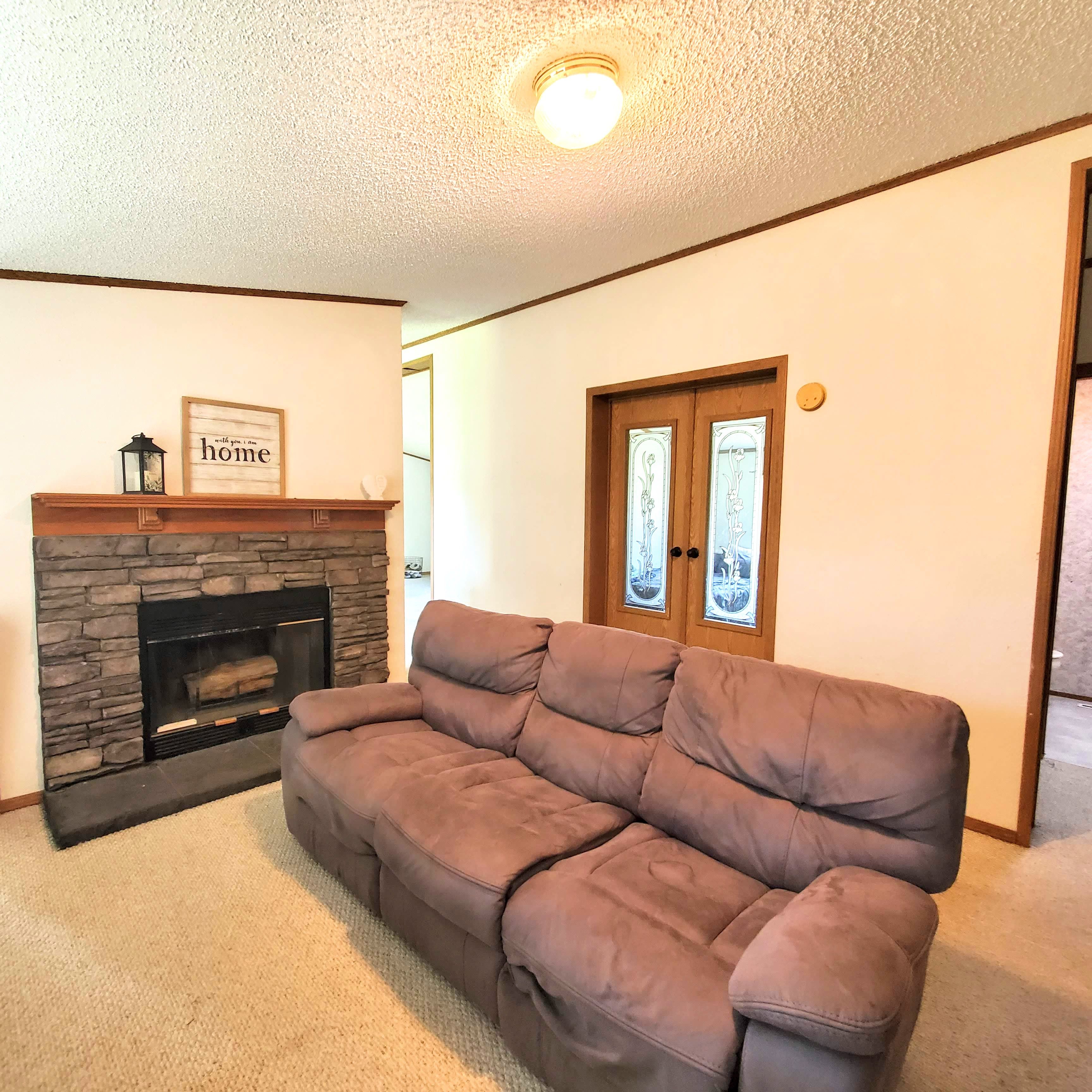 750 PEPPERMINT Street