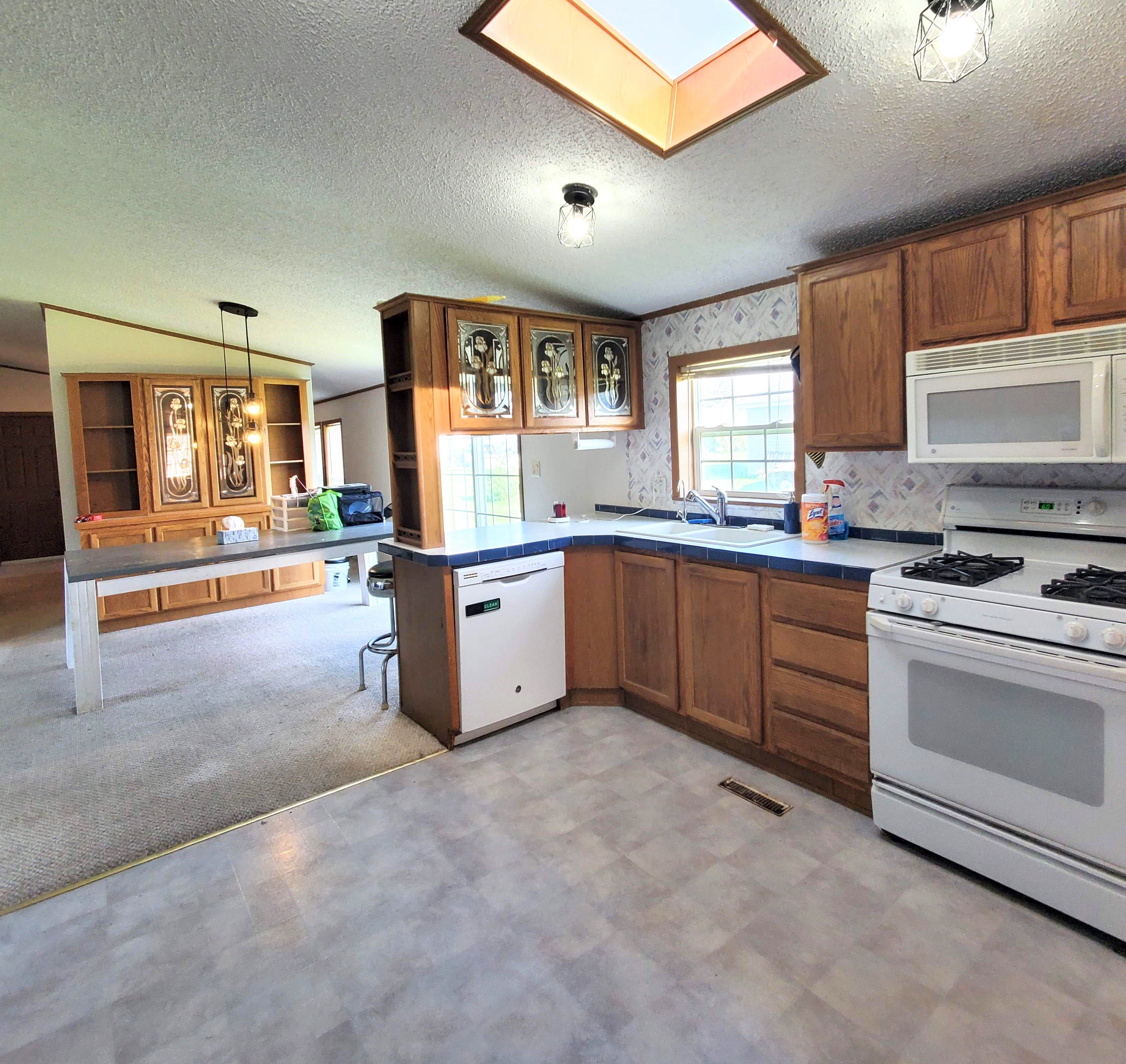 750 PEPPERMINT Street