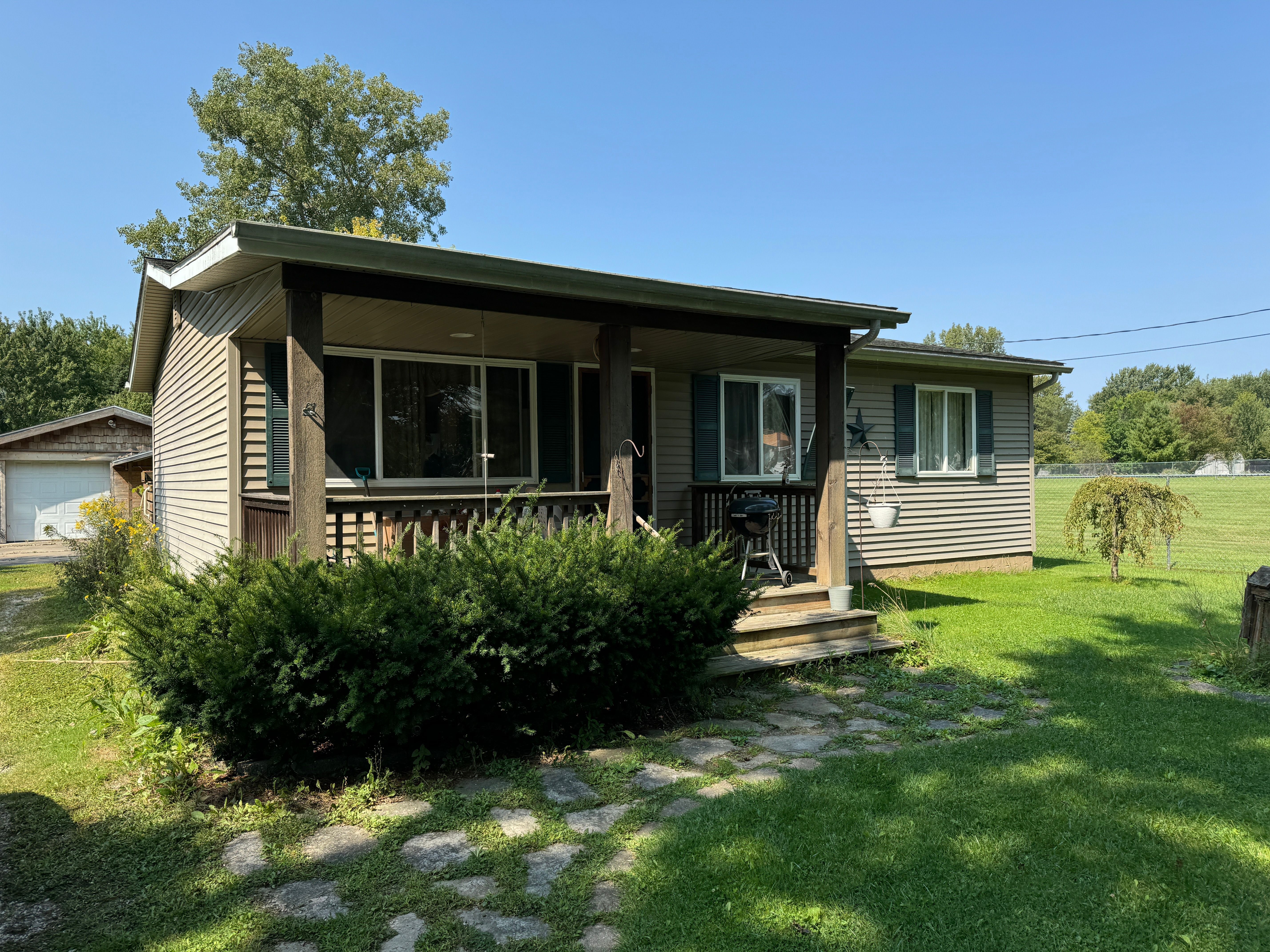 1448 CALVIN Drive