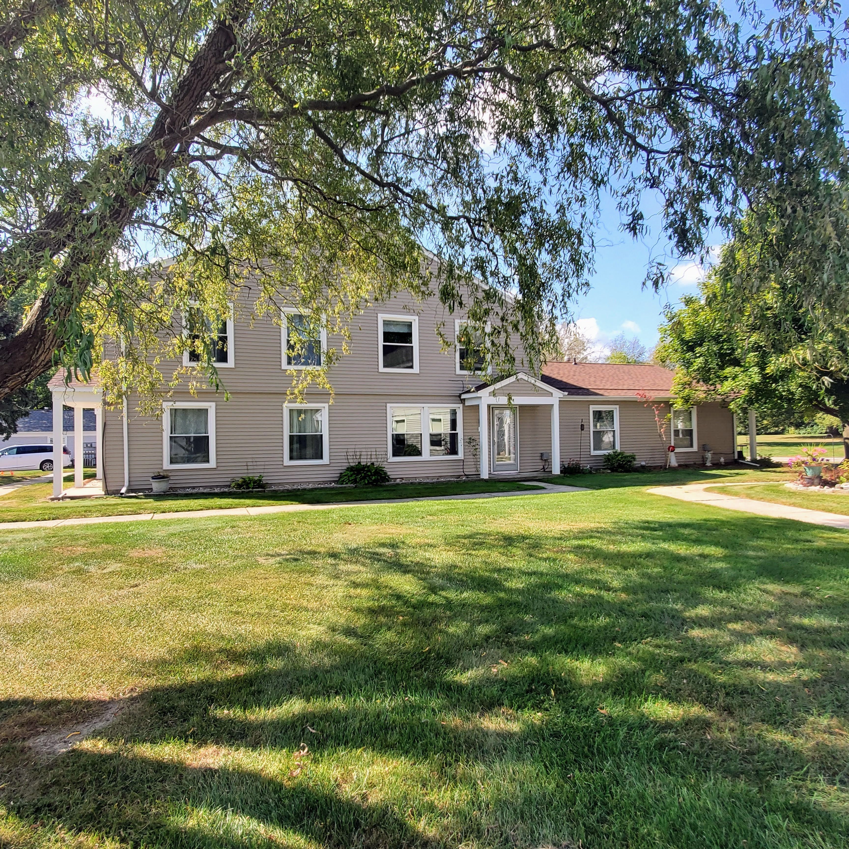 1450 HUNTERS RIDGE Court