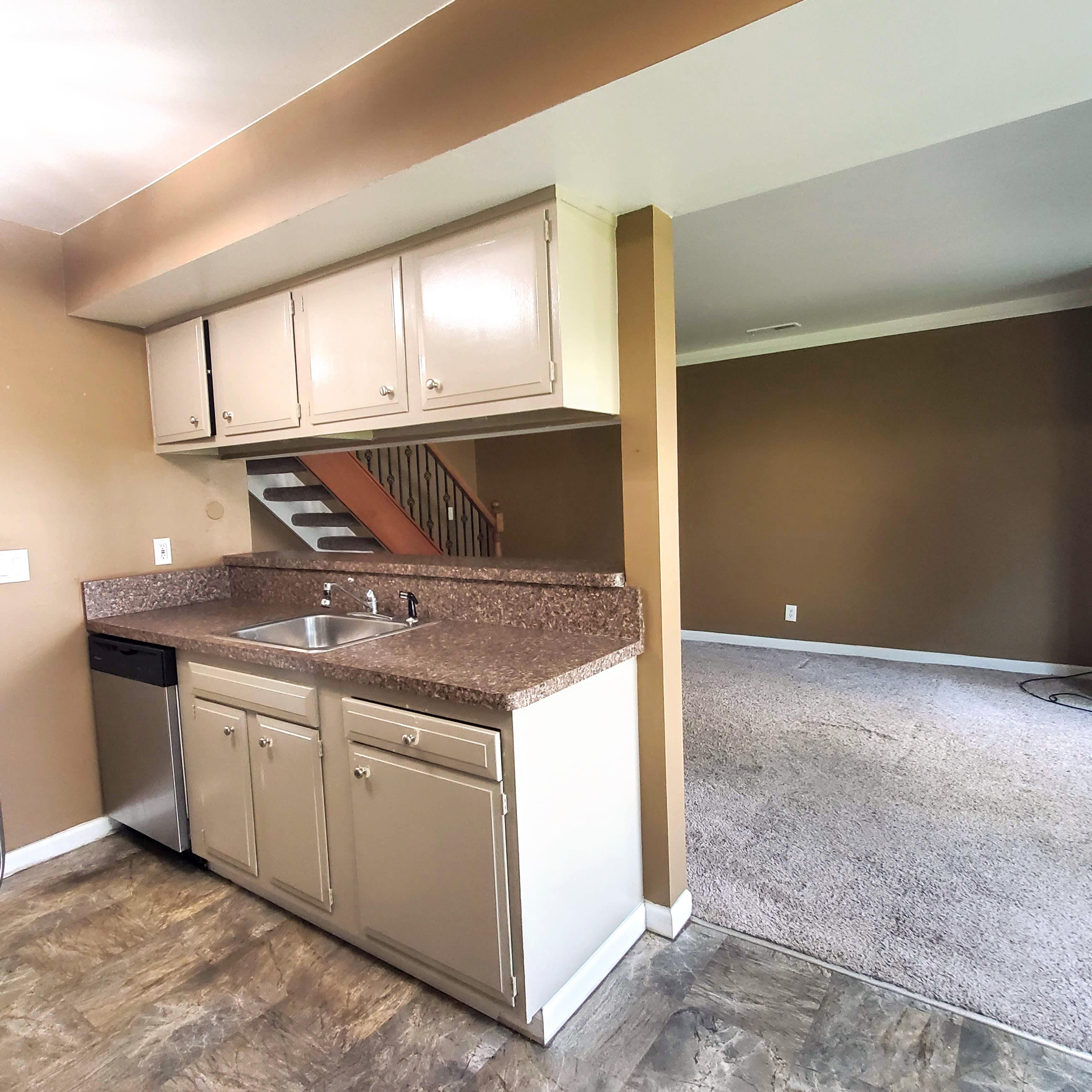 1450 HUNTERS RIDGE Court