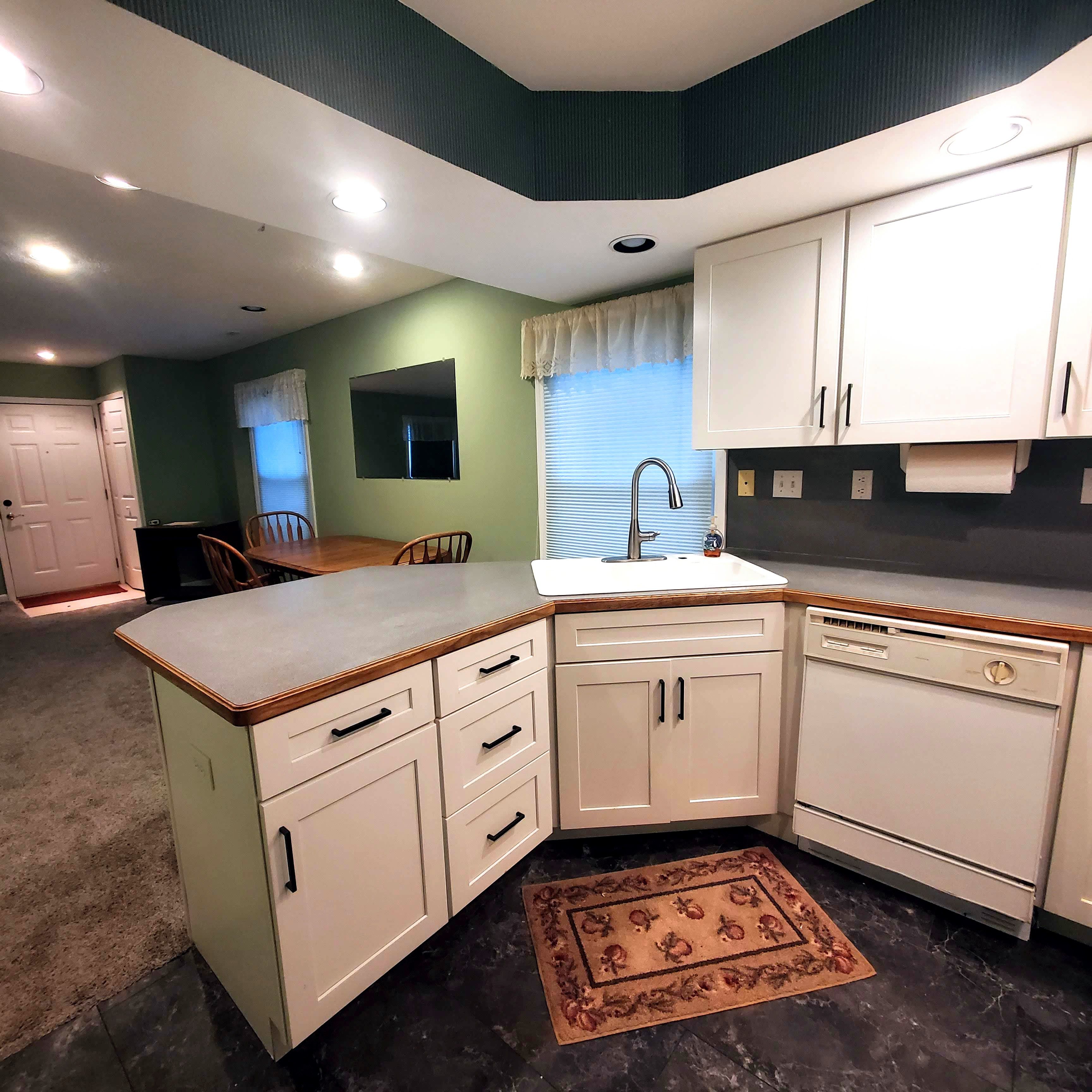 9473 PARKWOOD N
