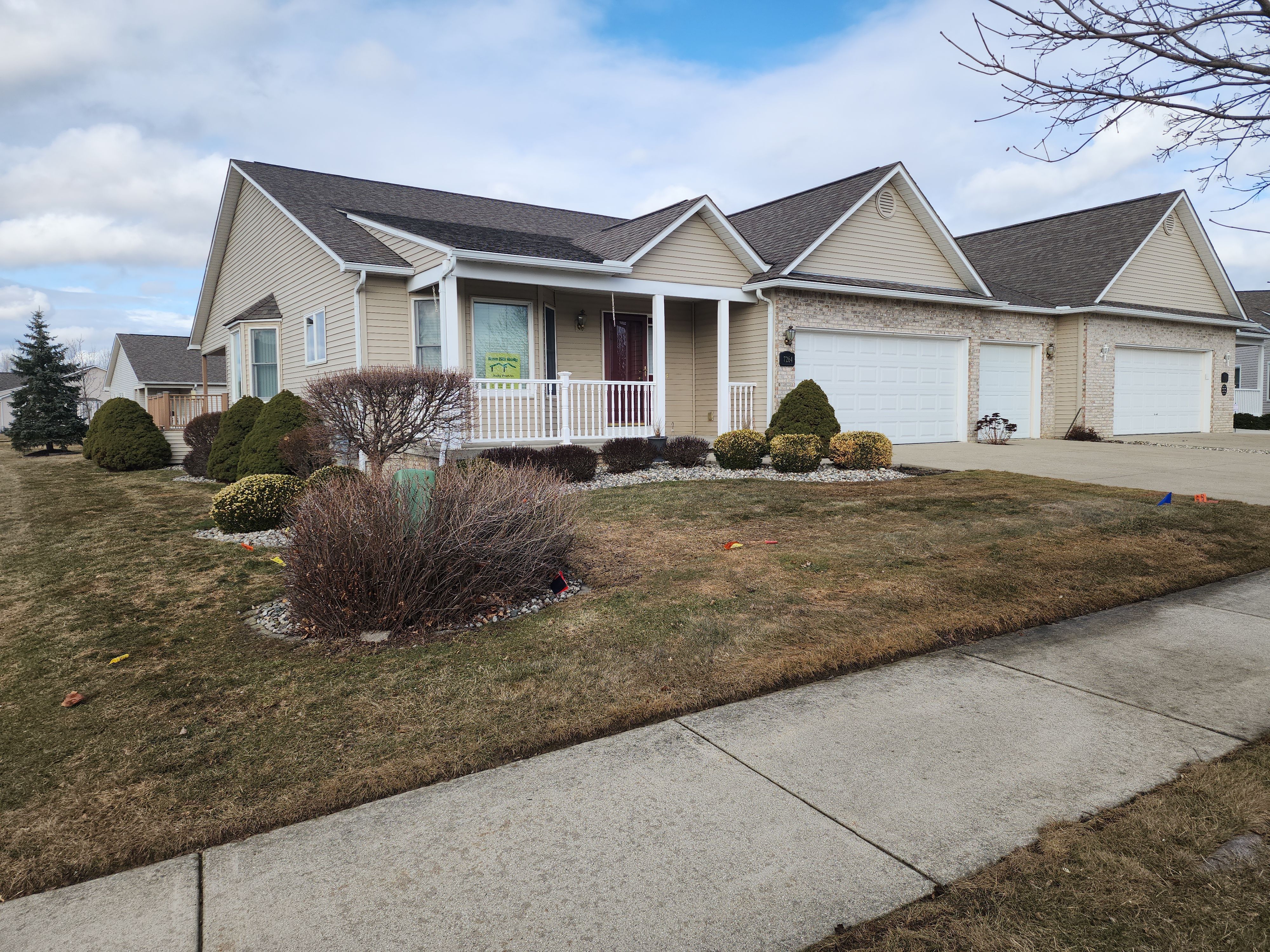 7264 MAPLECREST Circle 26