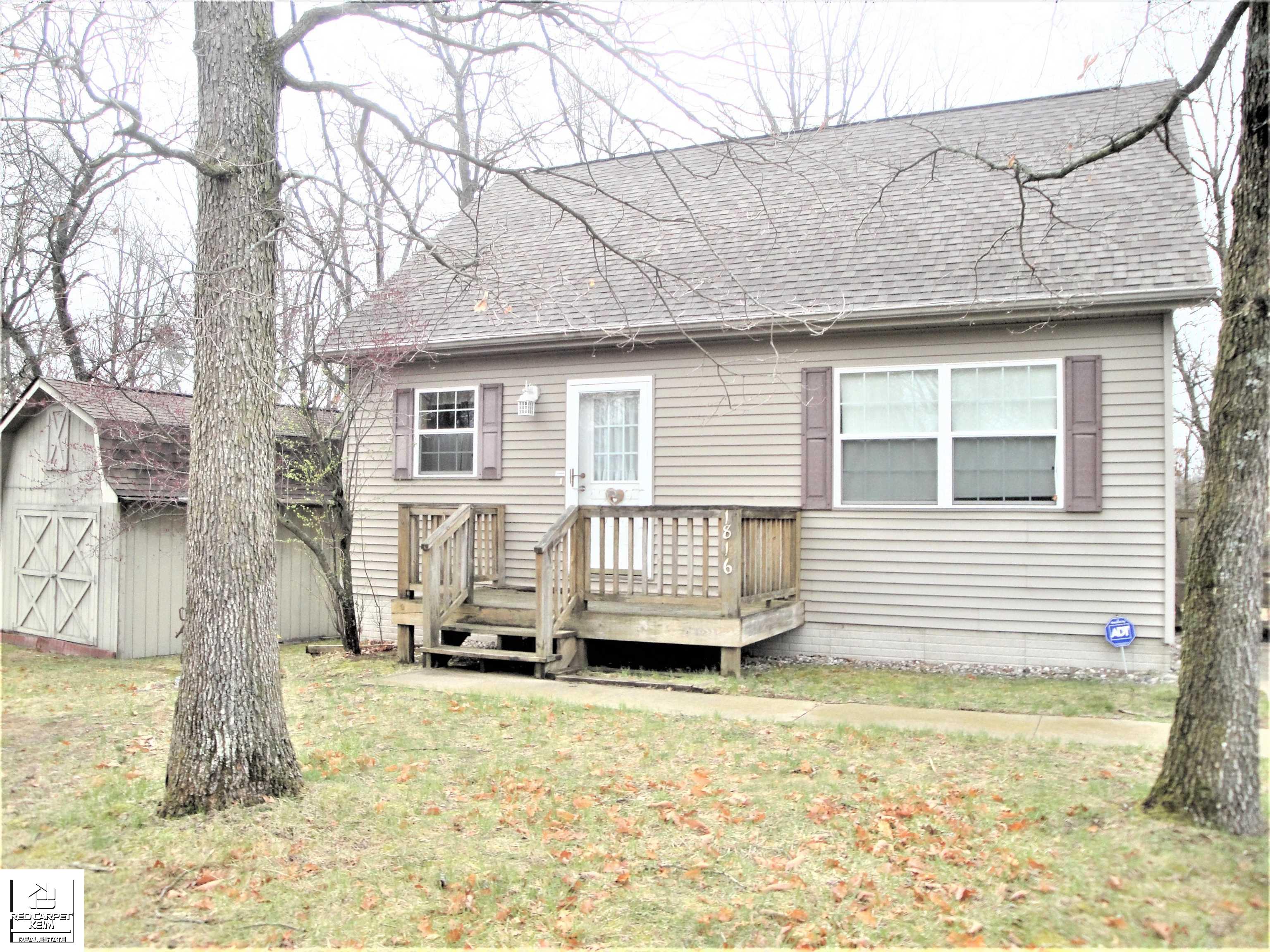 1816 S Ogemaw Trail