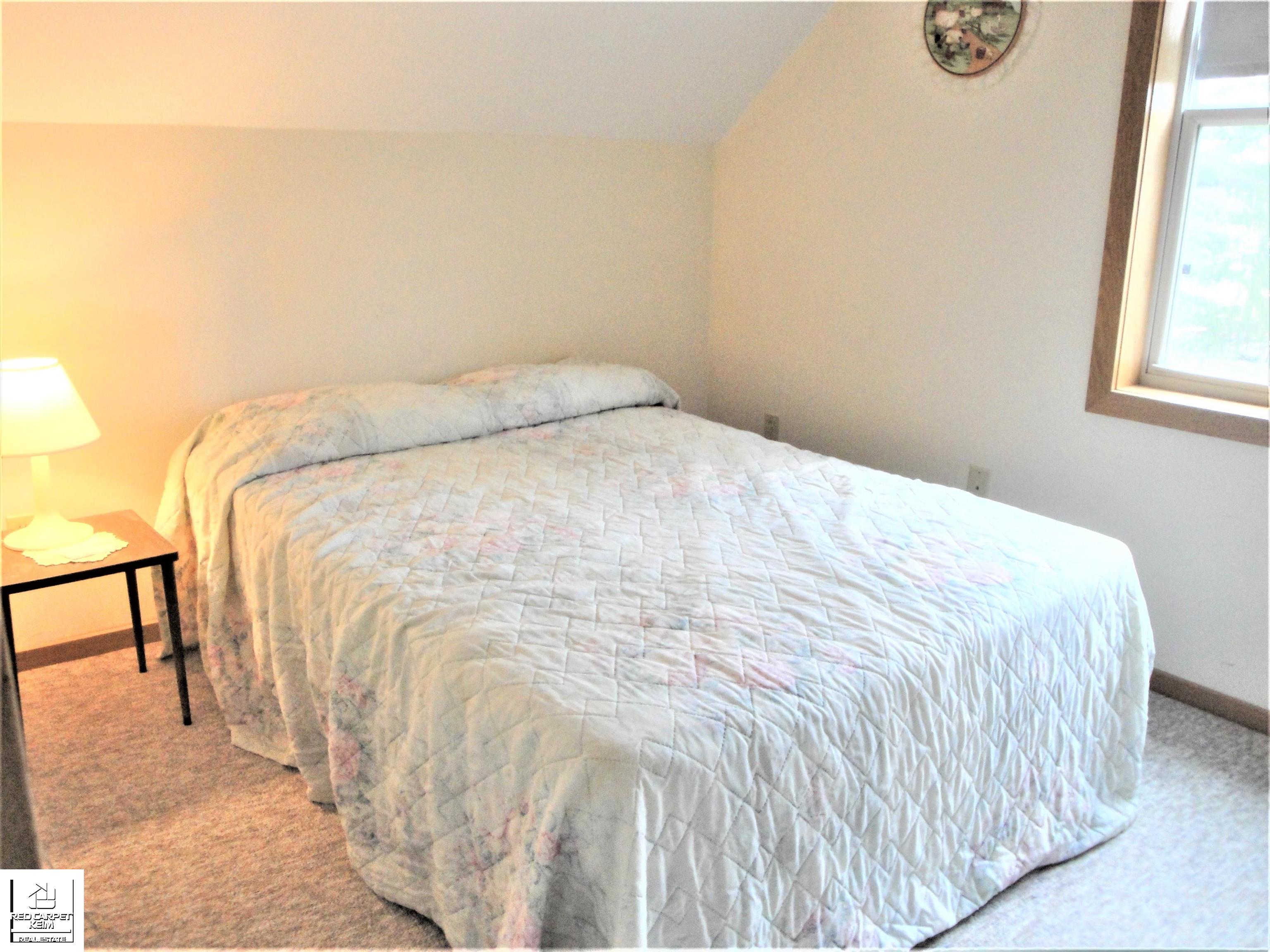 1816 S Ogemaw Trail