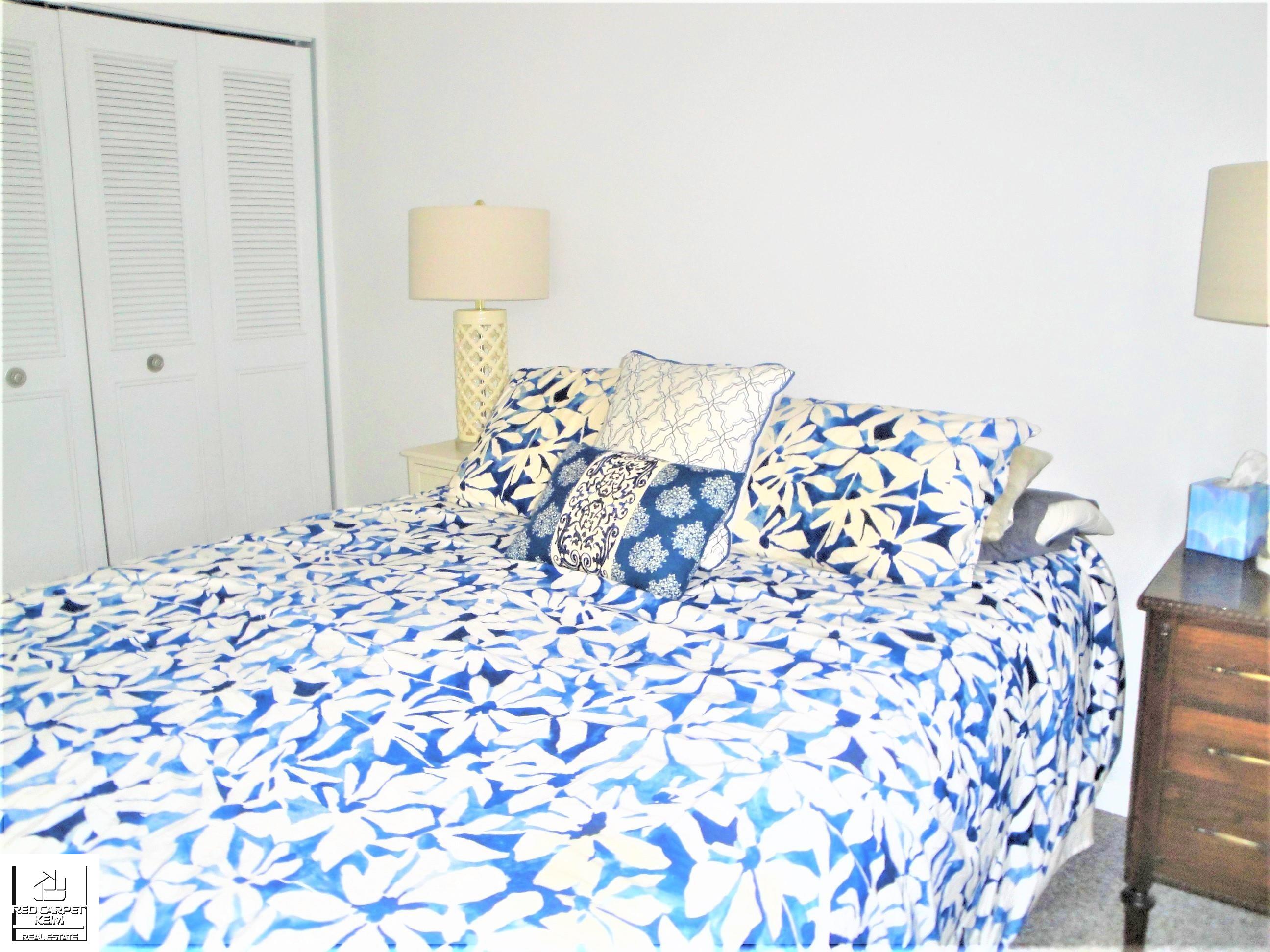 9463 Parkwood North Boulevard Apt C Unit: Bldg 2 Apt C