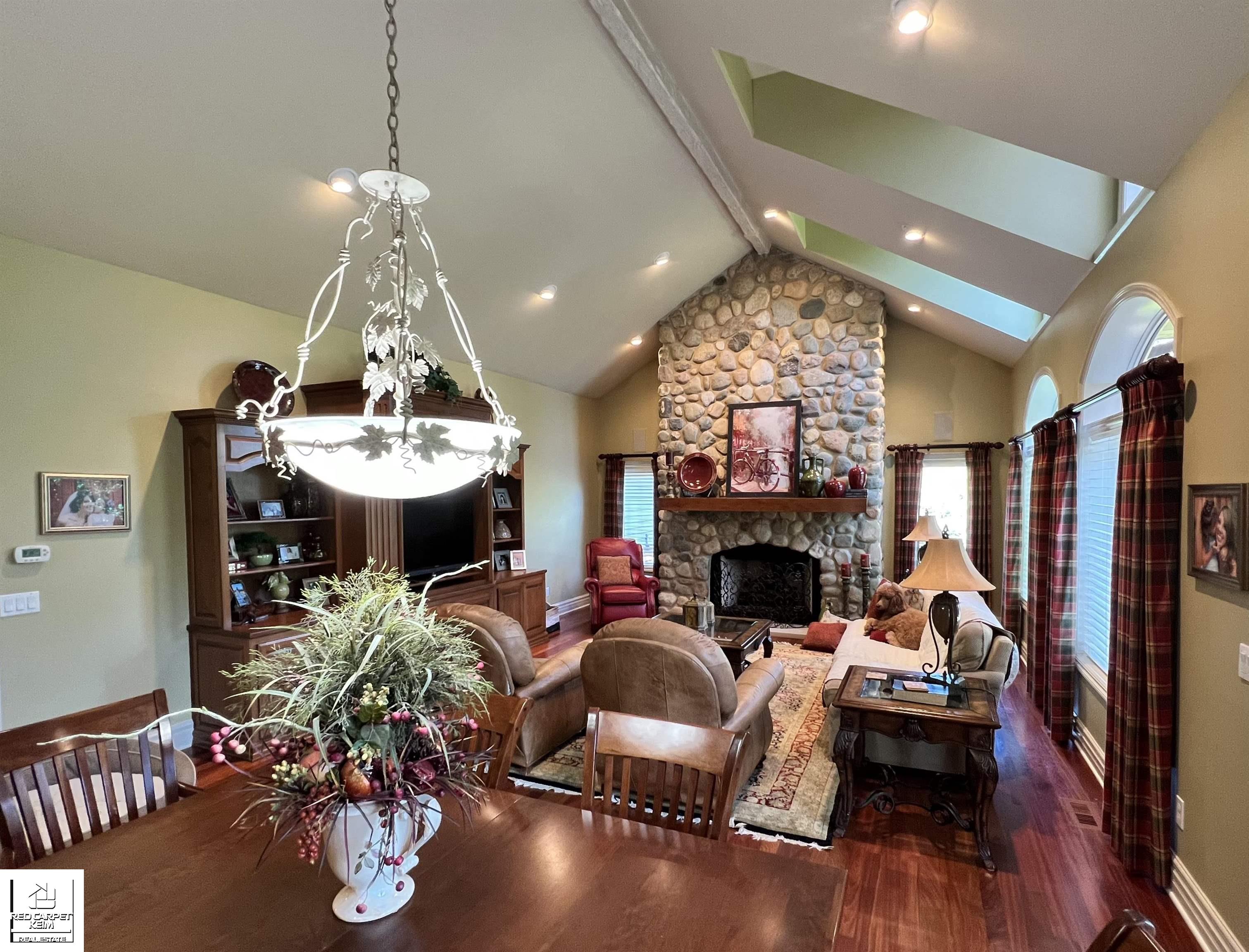 2209 Lily Court