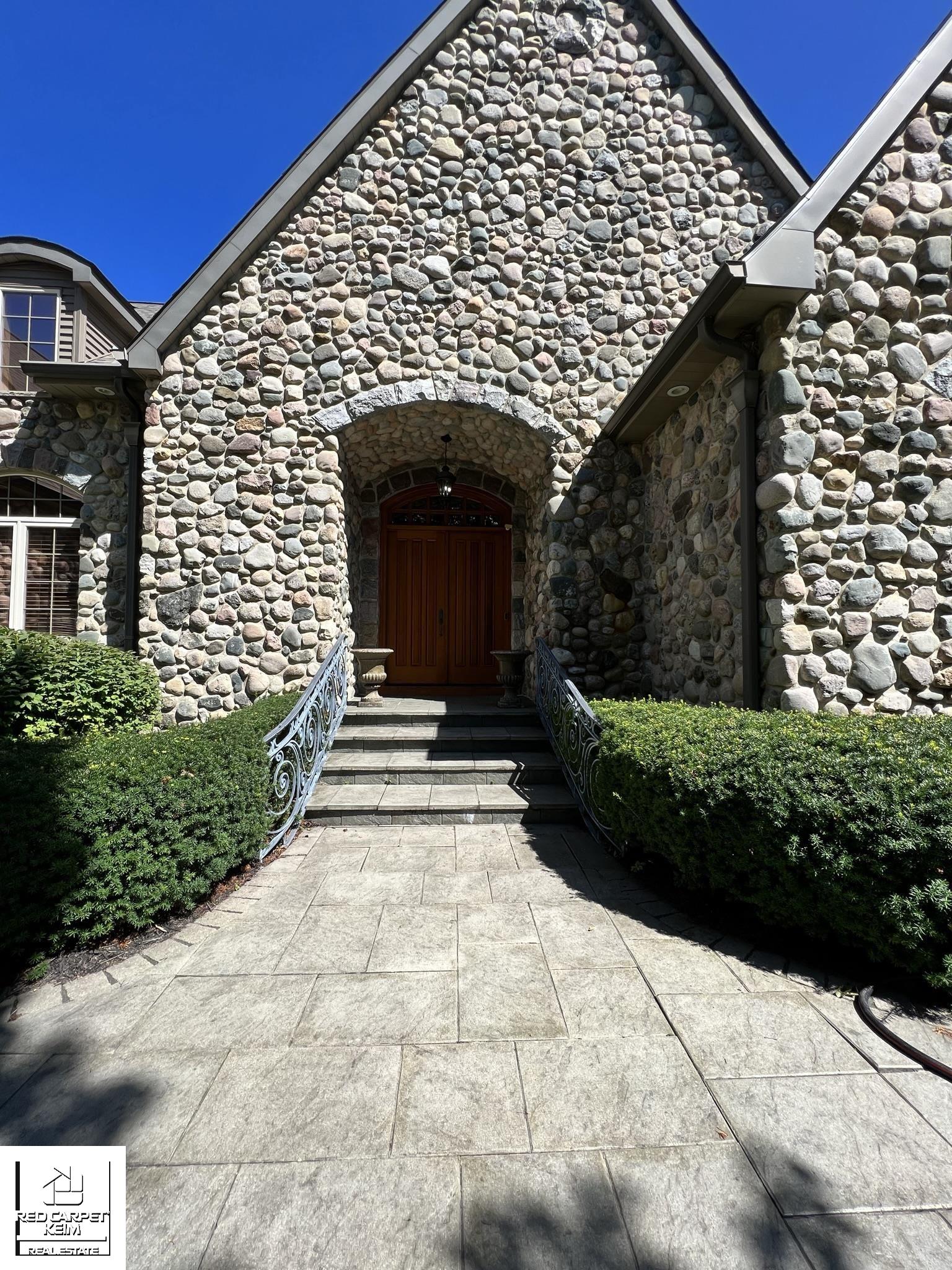 2209 Lily Court