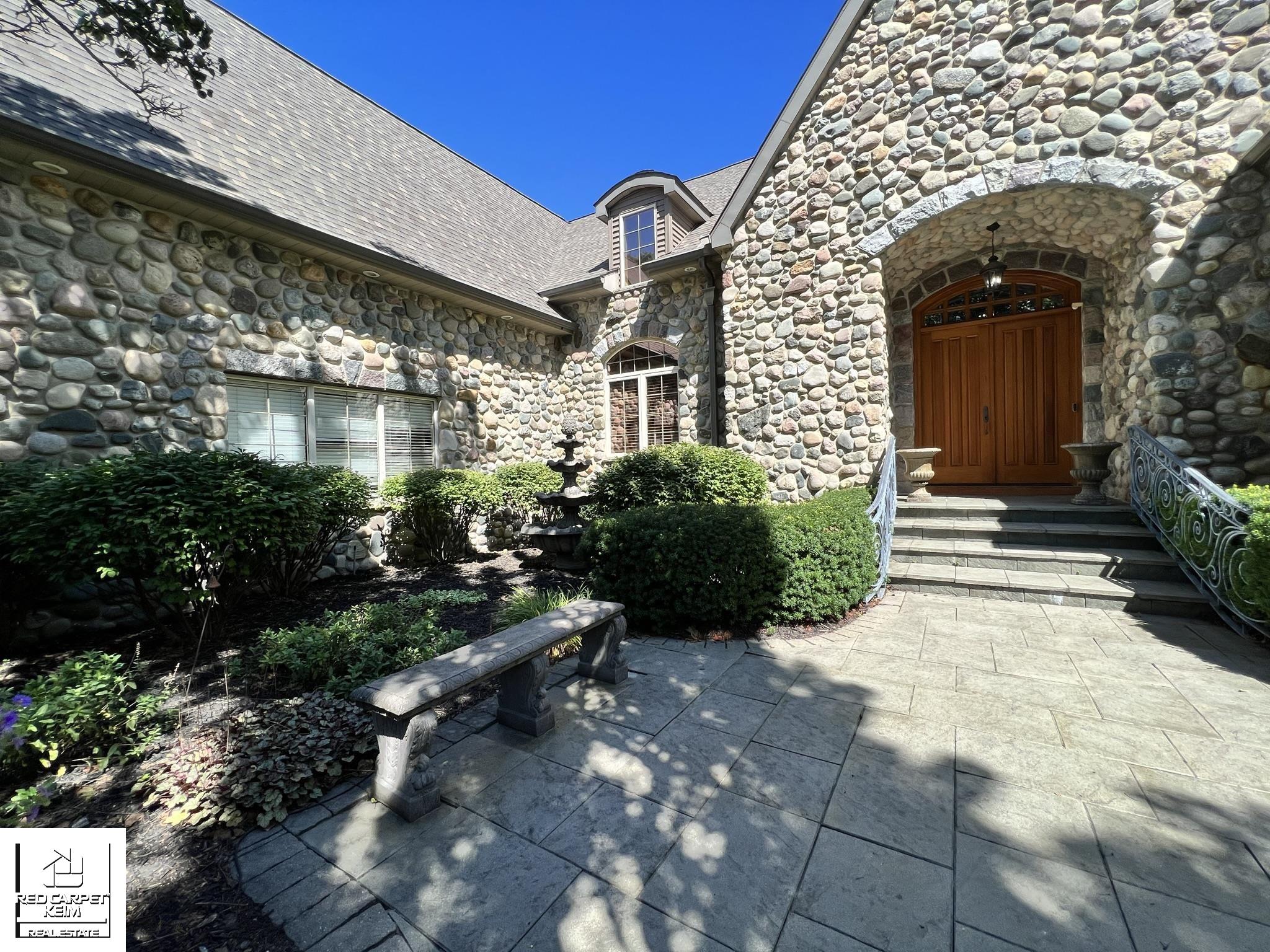 2209 Lily Court
