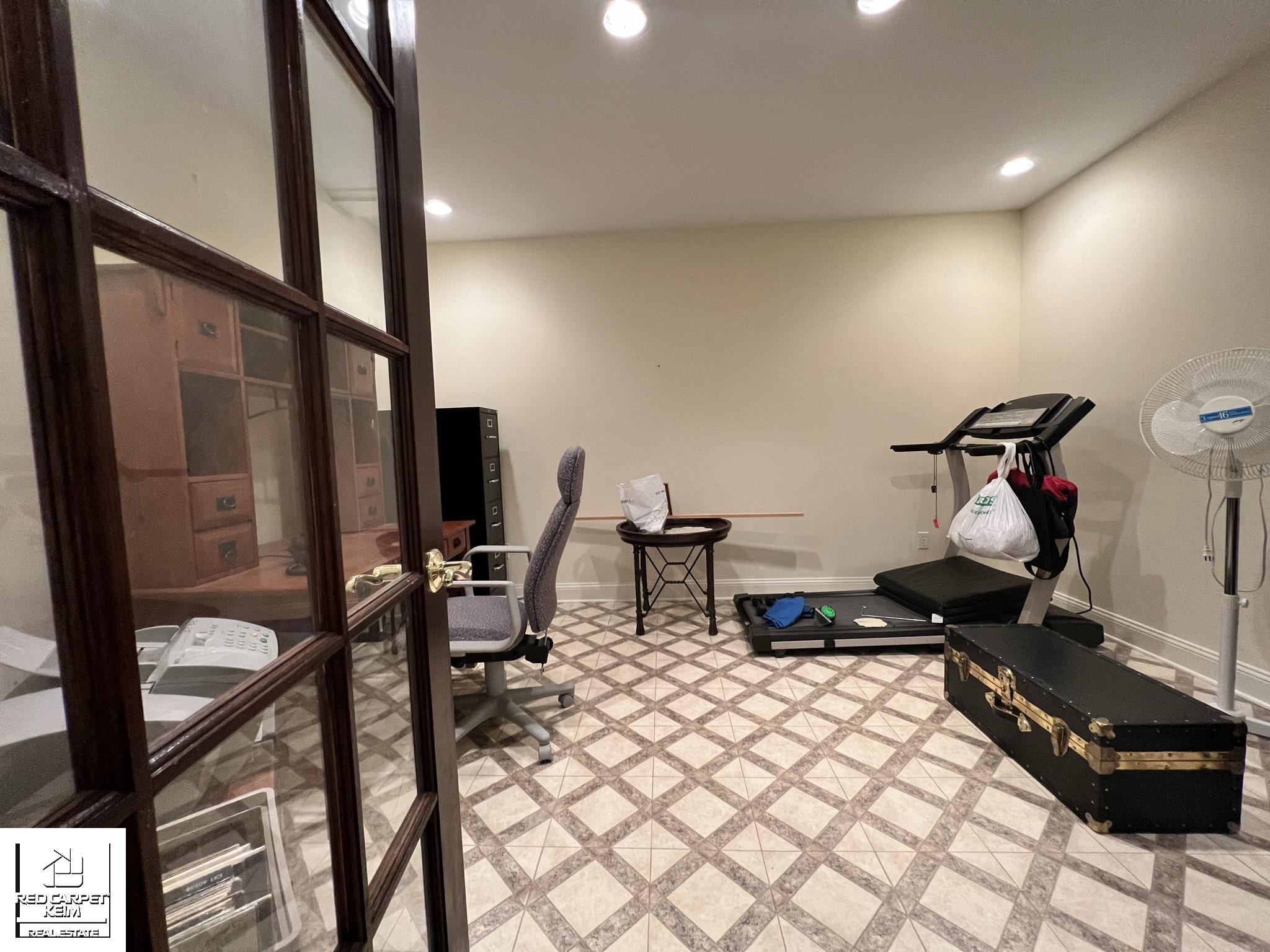 3708 Wedgewood Drive Unit 9