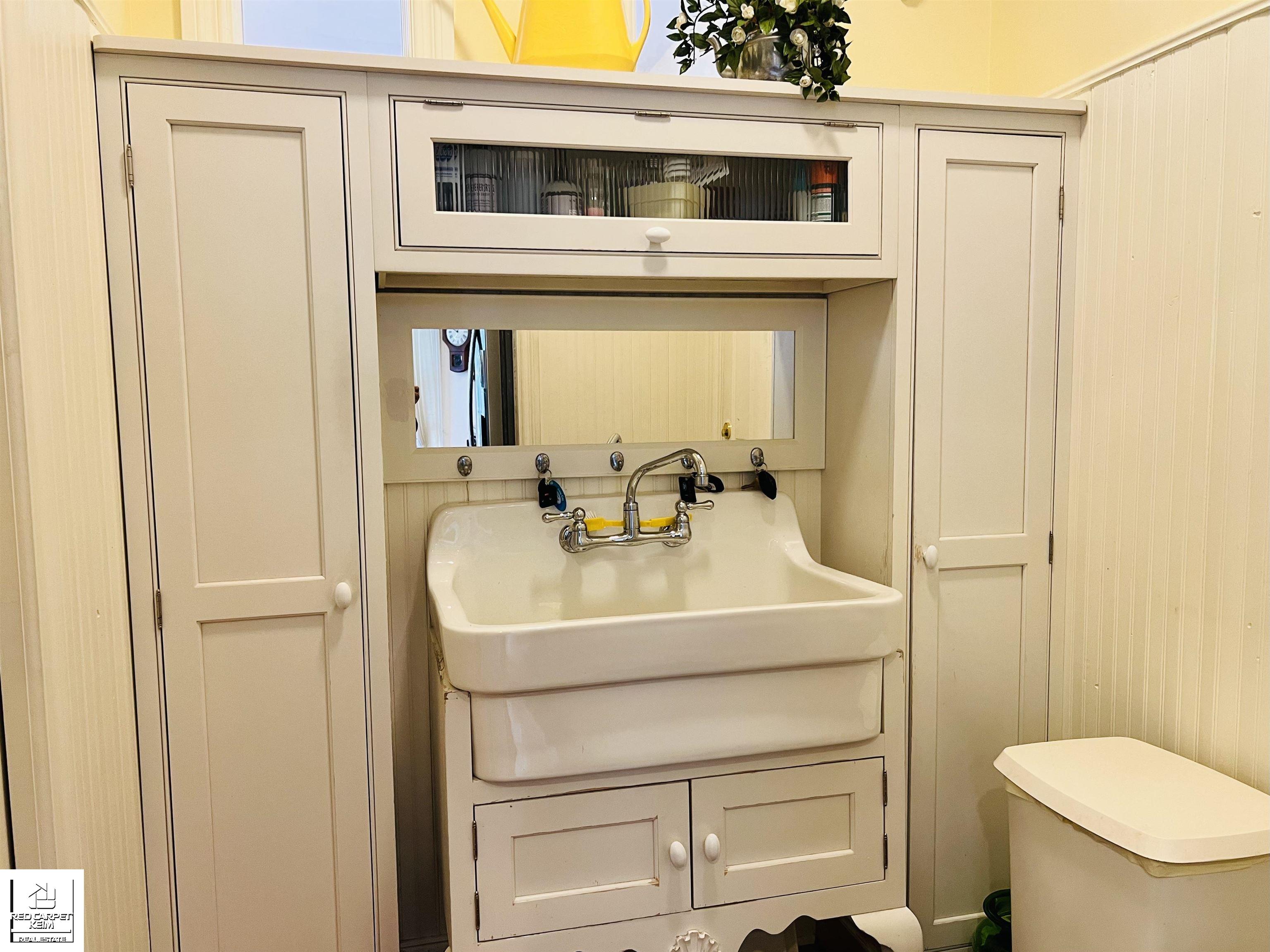 3708 Wedgewood Drive Unit 9