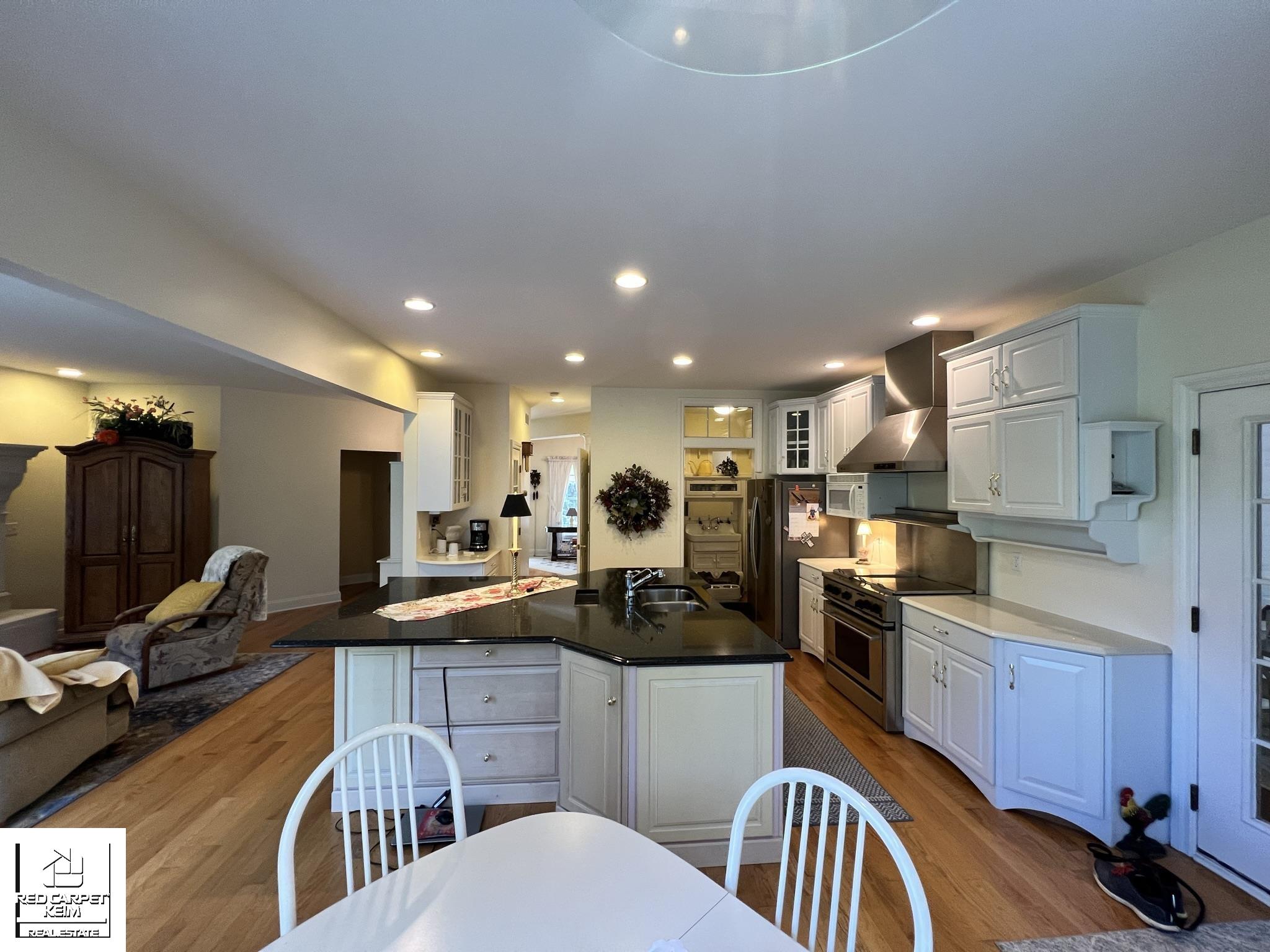 3708 Wedgewood Drive Unit 9