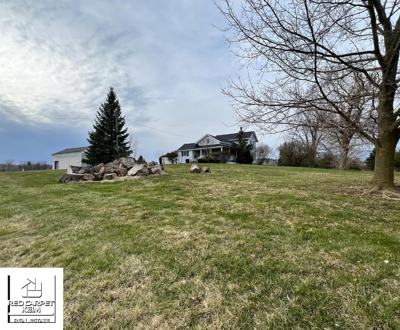 4951 N Lake Road