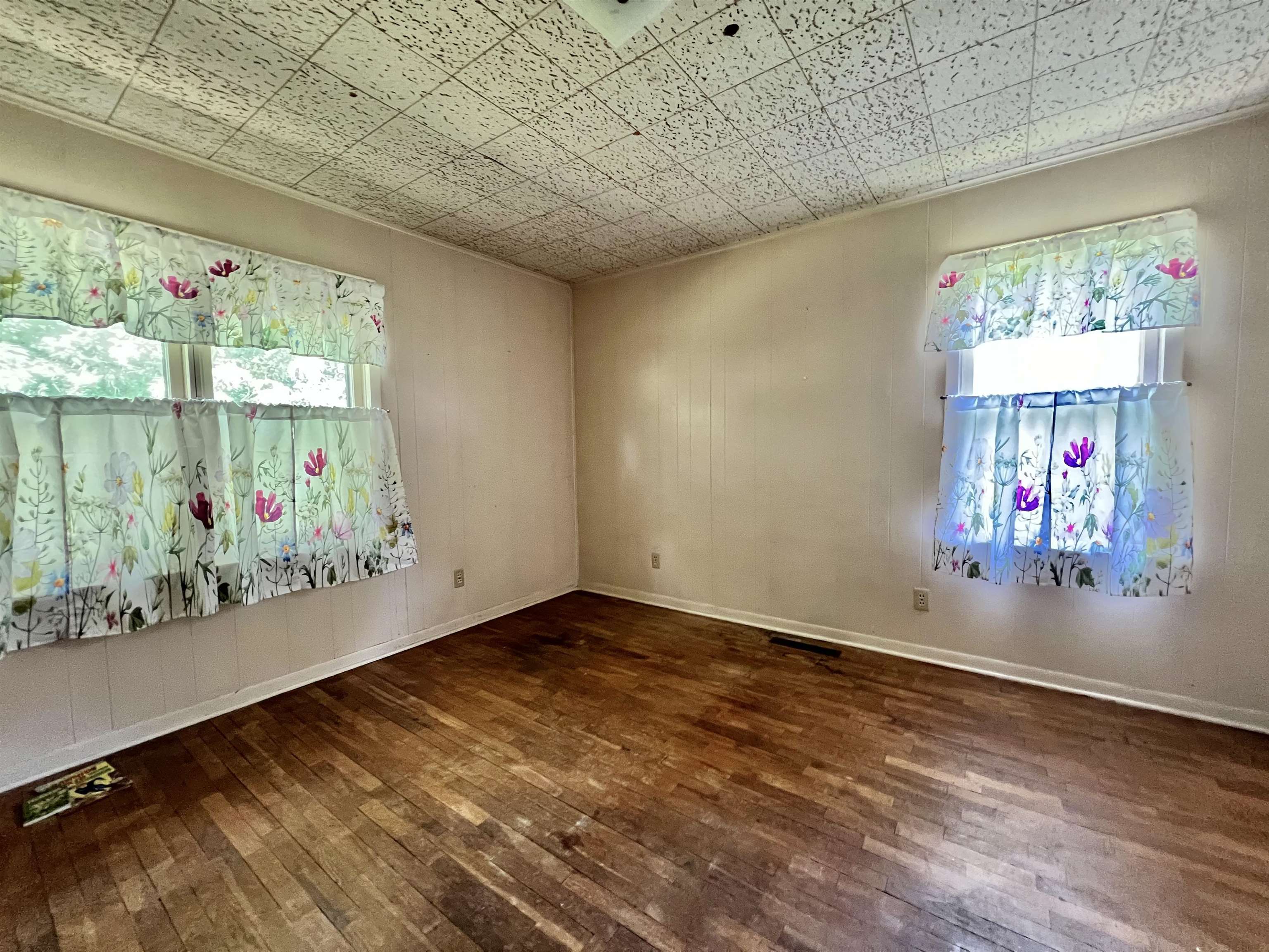 11402 E Potter Road