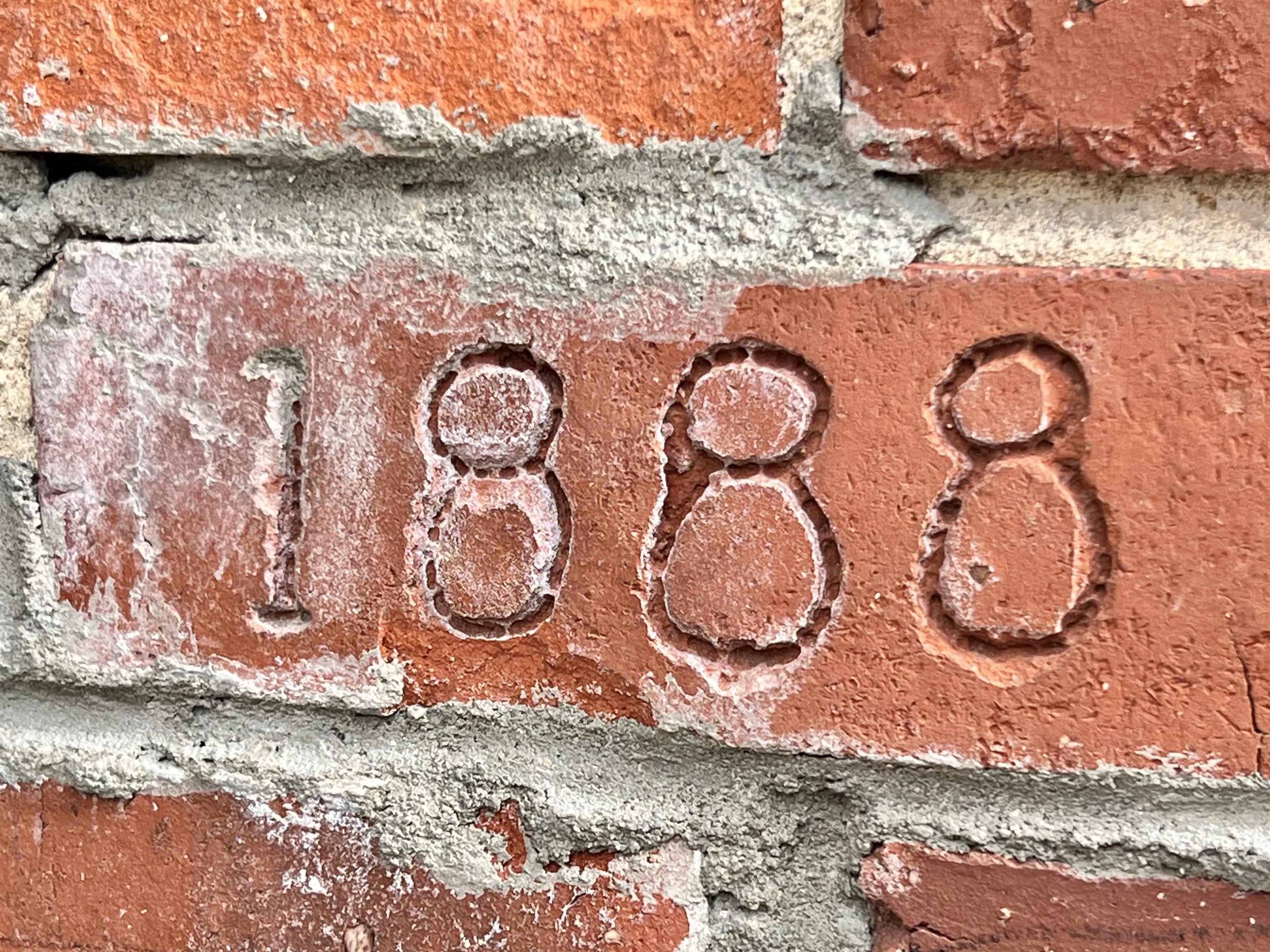 218 E Rising Street